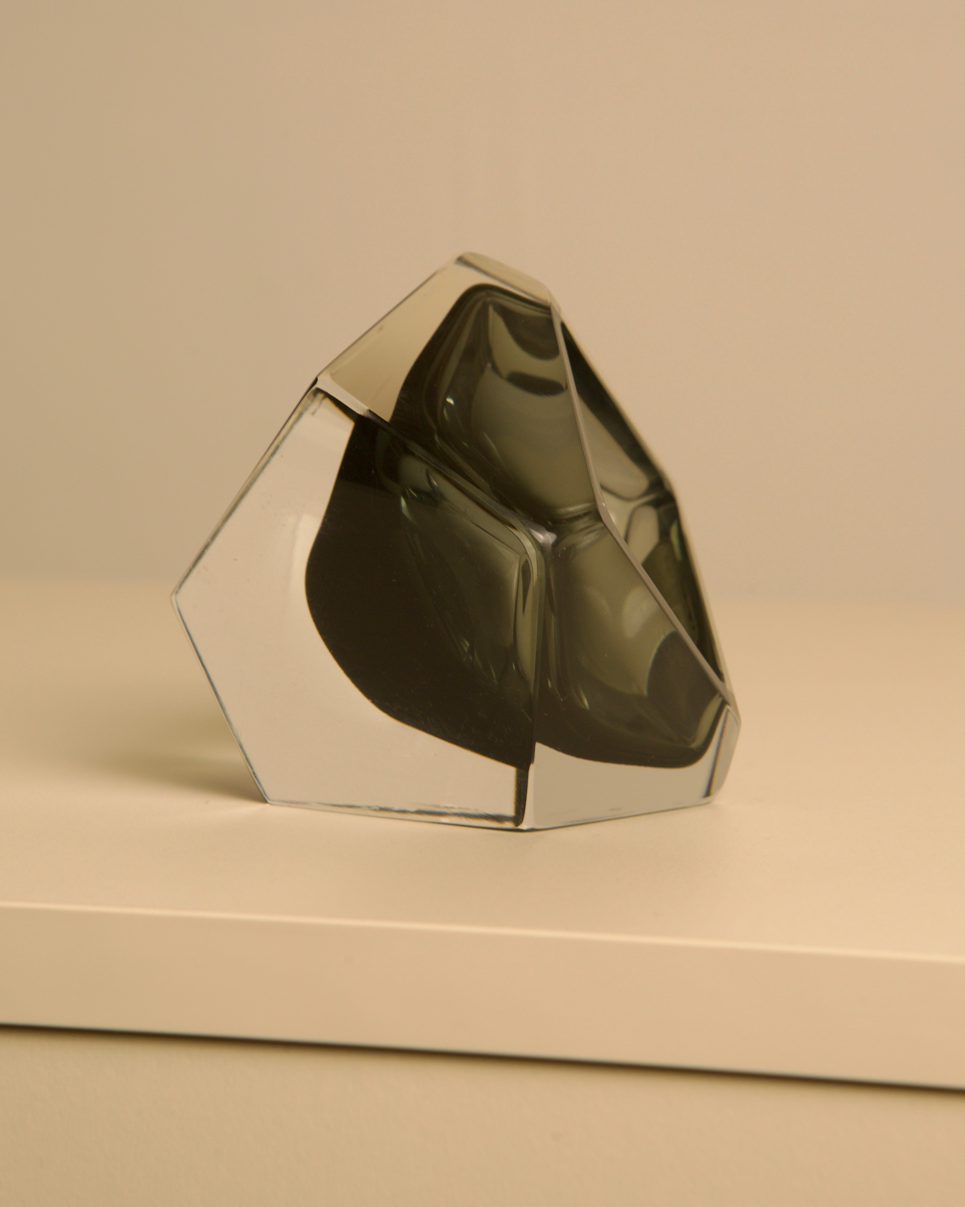 Murano glass vide poche angular view showing sculptural form