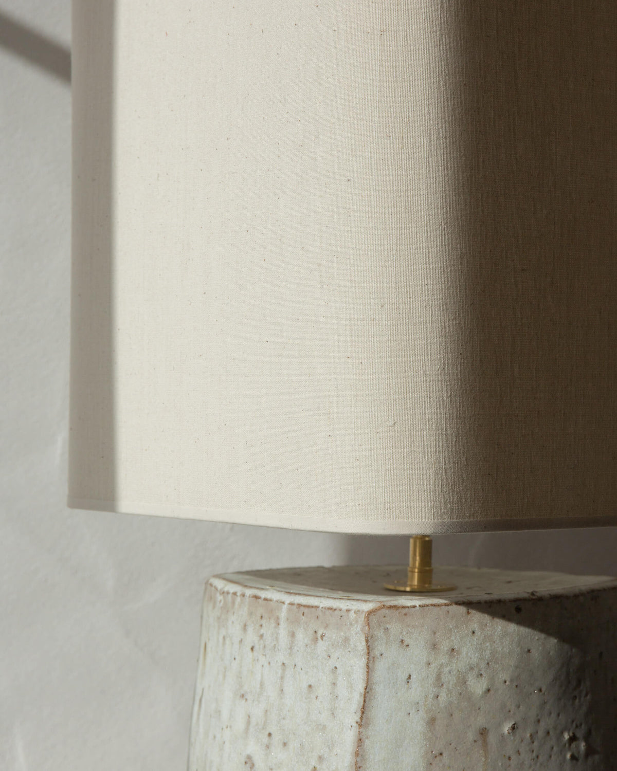 Météor Table Lamps in Ceramic and Textile — close-up