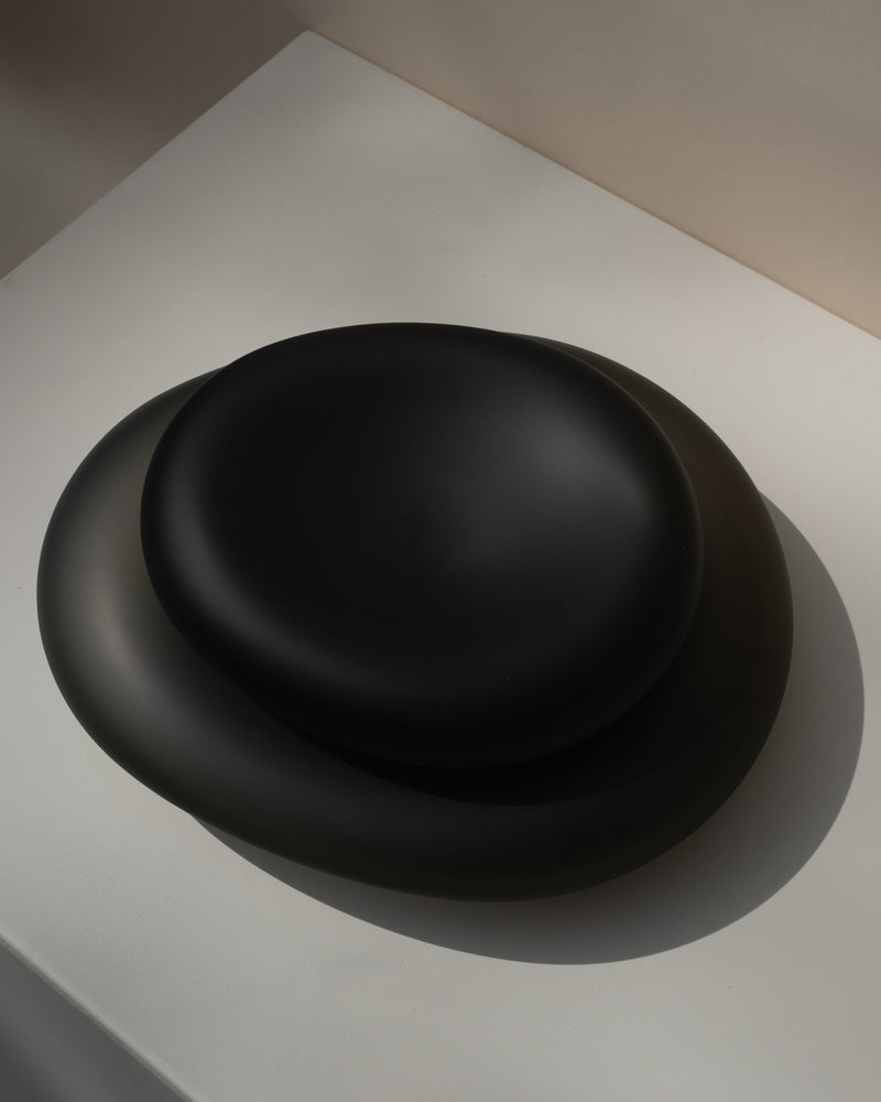 Glass Sculptures SEAGLASS | color midnight black by STUDIO MILENA KLING | The Oblist — handcrafted glass, modern design