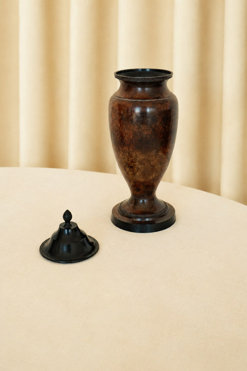 Decorative Veined Vase with Lid — detail view