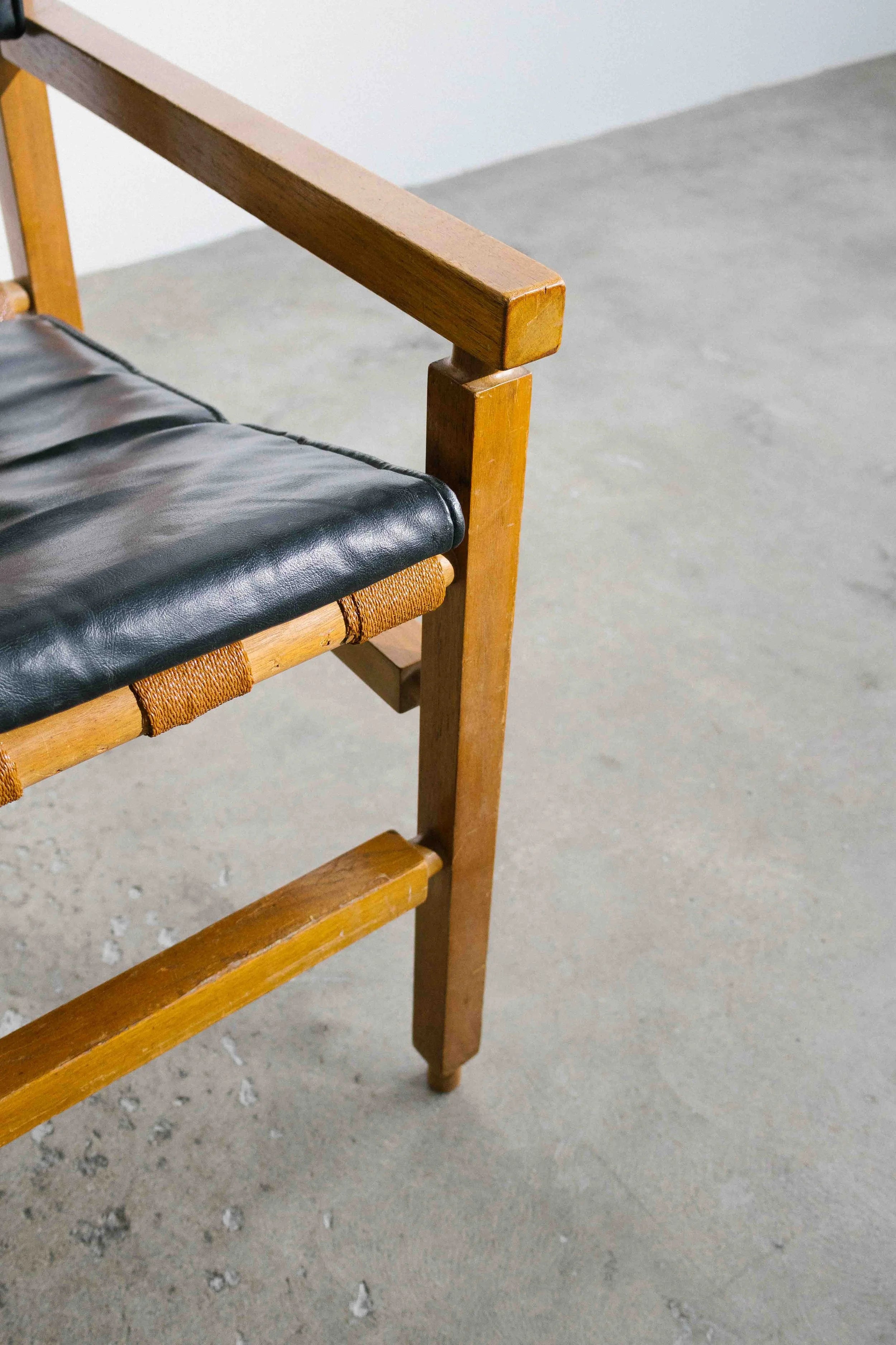 Architects Lounge Chair in Leather and Pine — lifestyle setting