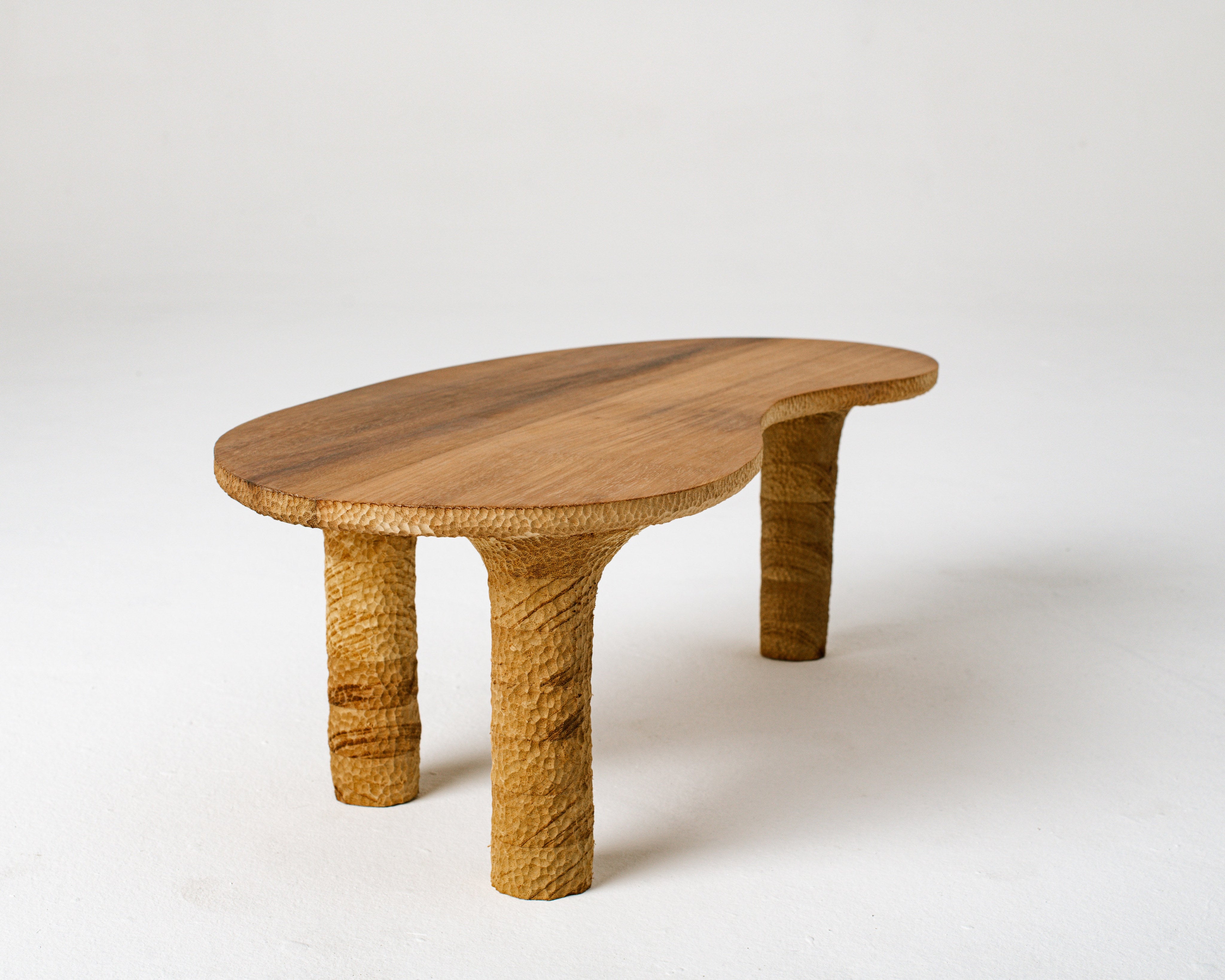 Table basse texturée biologique