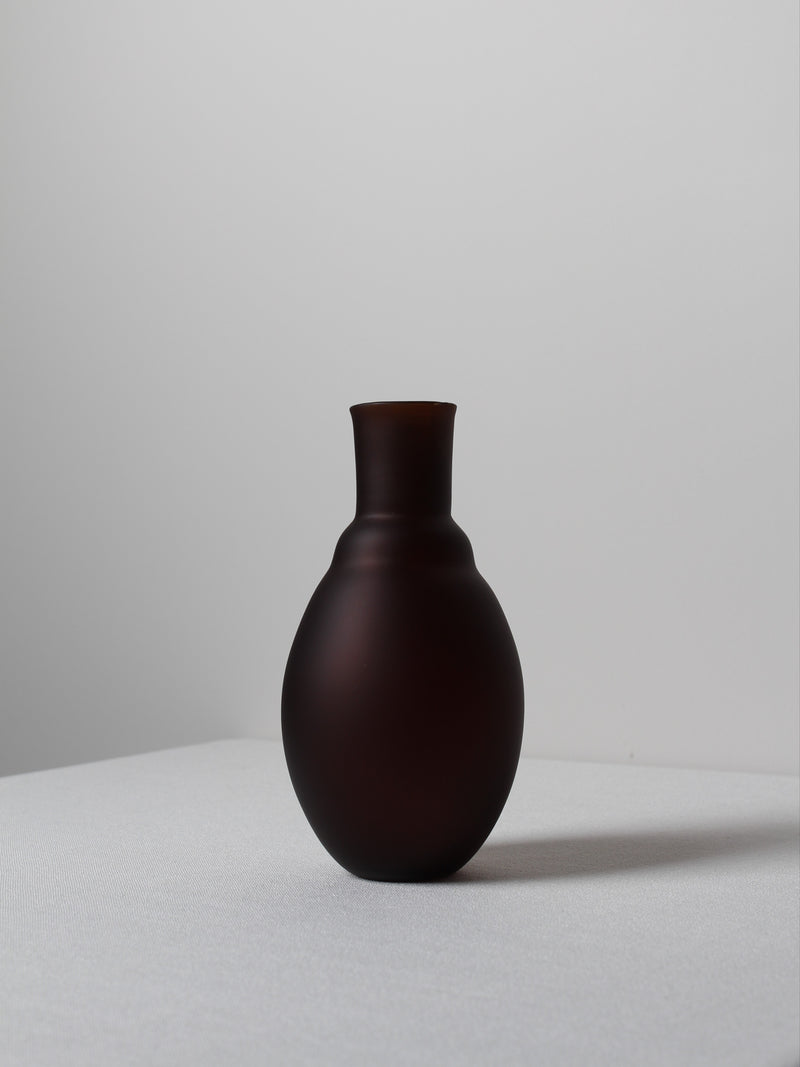 Large Vase in Ebony by Verre d'Onge | The Oblist
