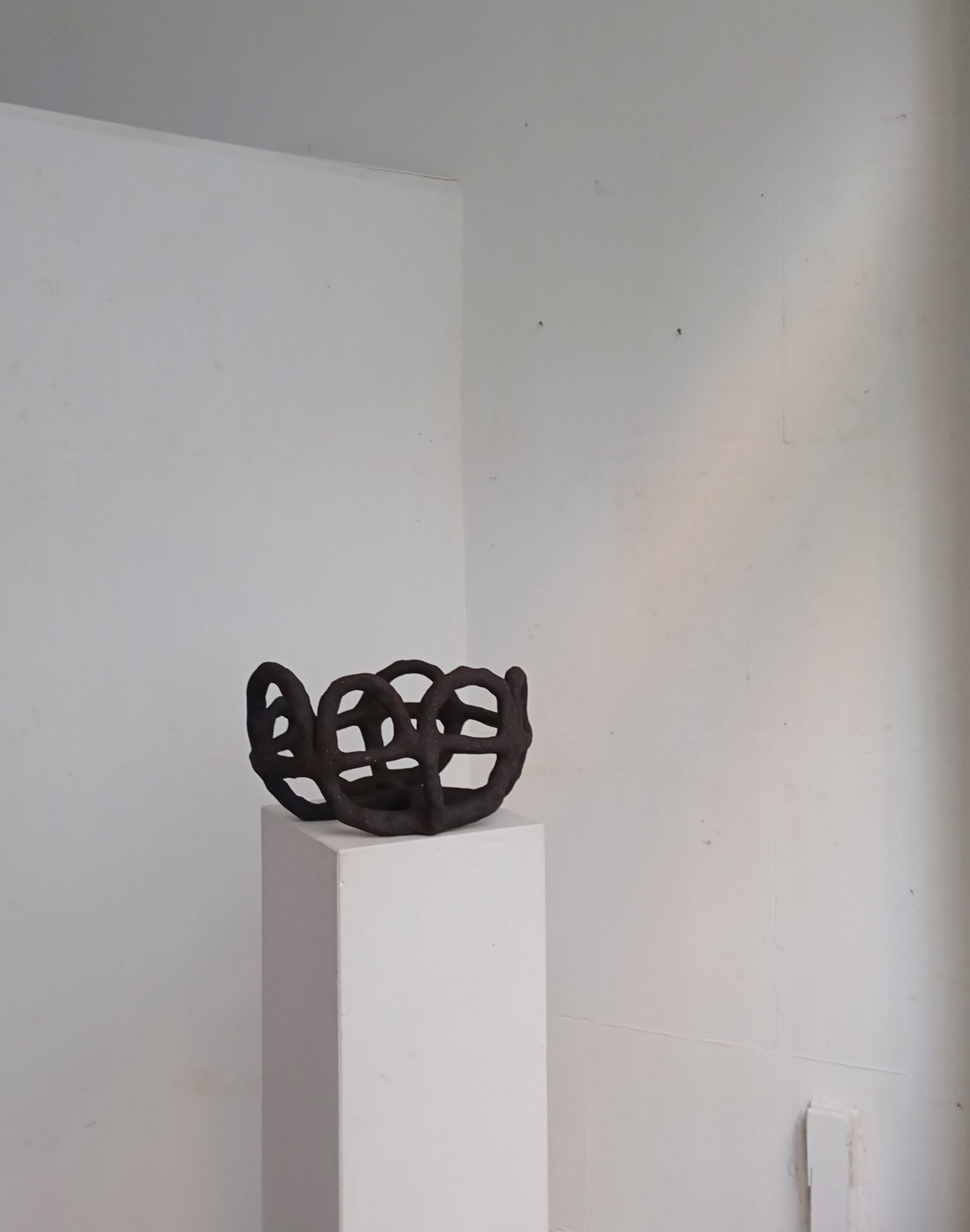 Corbeille 8' by Claire Pain | The Oblist — handcrafted dark ceramic dish