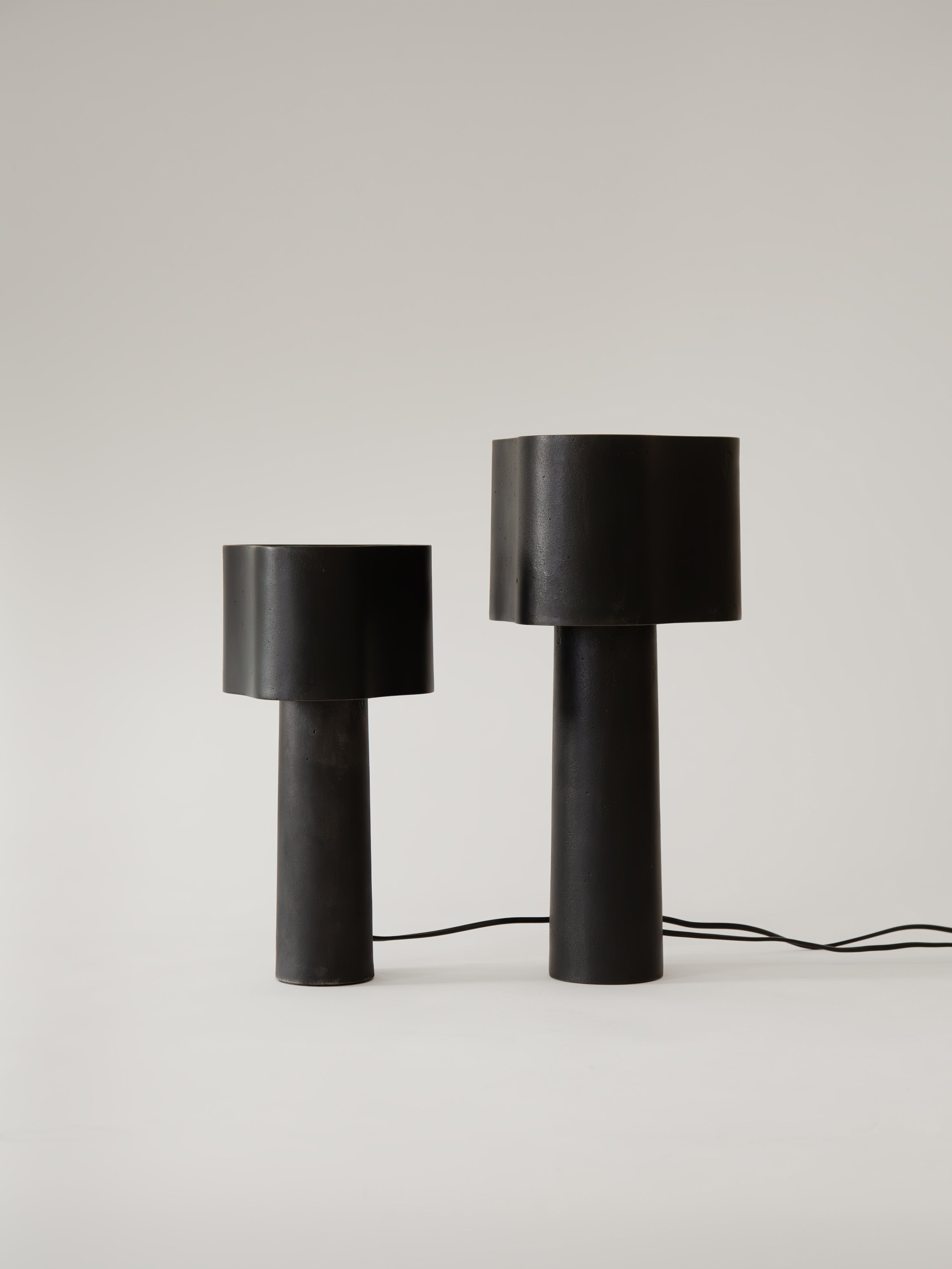 Coy Table Lamp - Blackened Aluminium — detail view