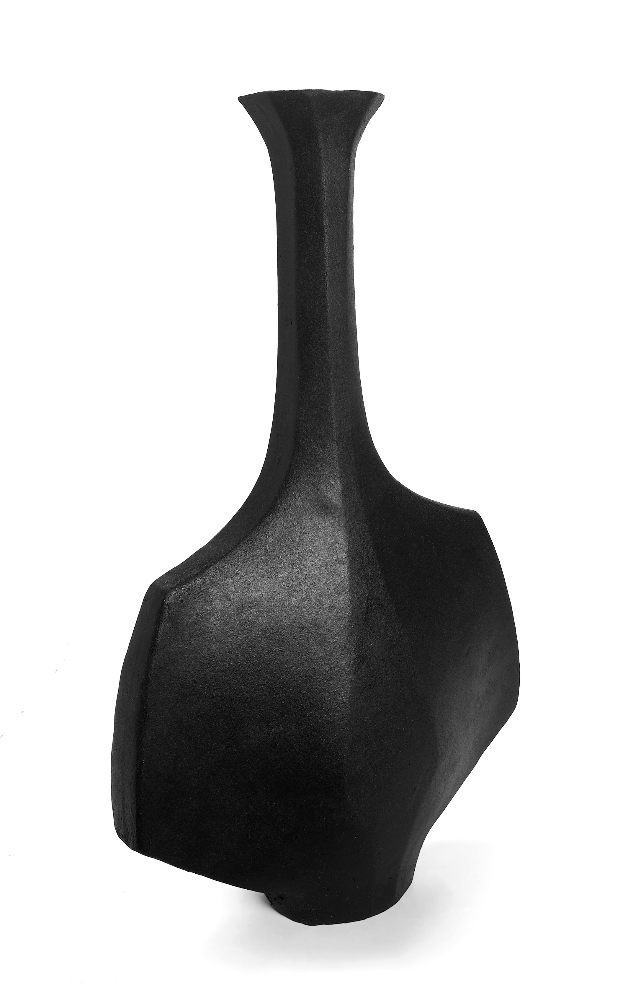 Small Hanè - Modern Vessel in Black Stoneware Clay — side angle
