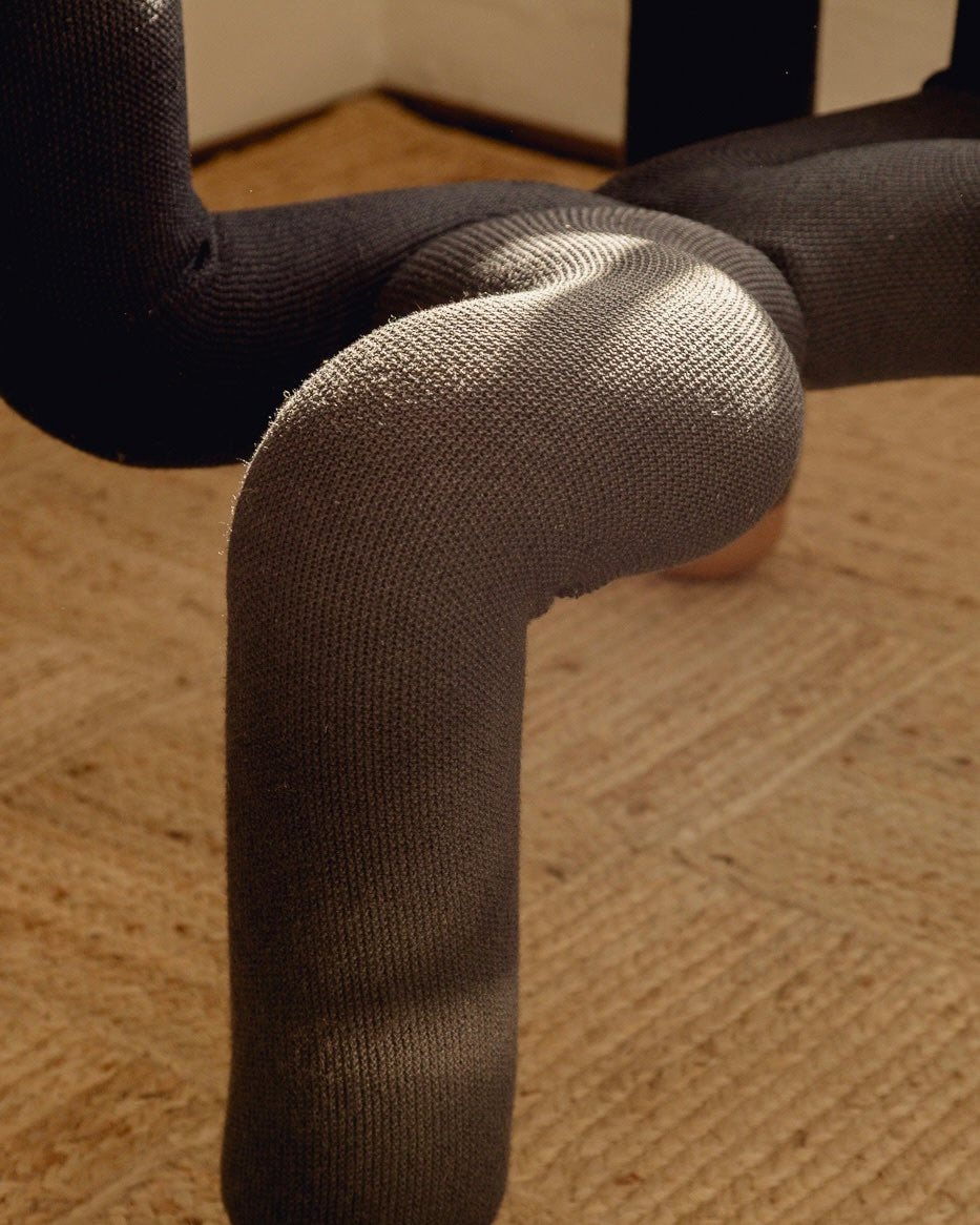 Post-Modern Ekstrem Chair by Terje Ekstrom Norway 1984 — close-up of textured black fabric leg
