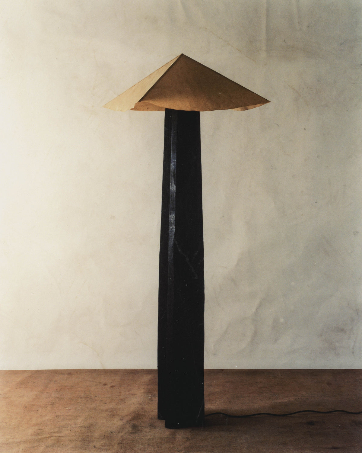 N V Floor Lamp — detail view