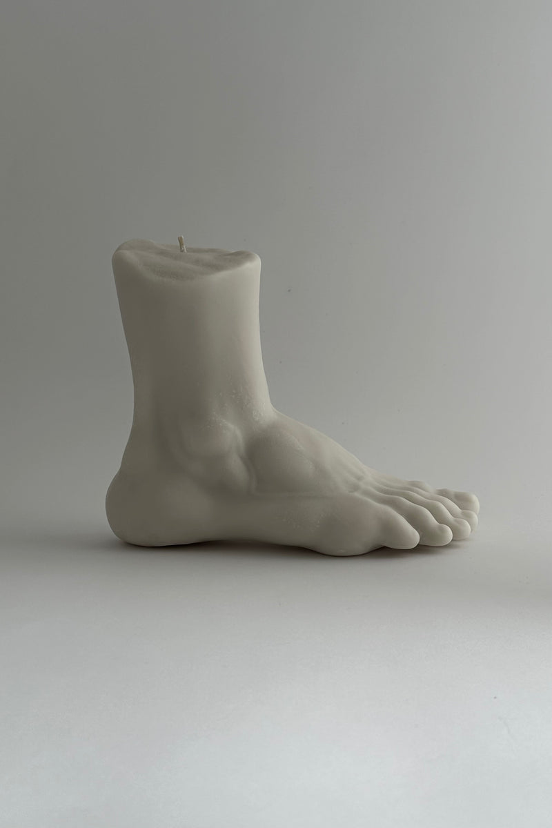 'TITAN' candle — detail view