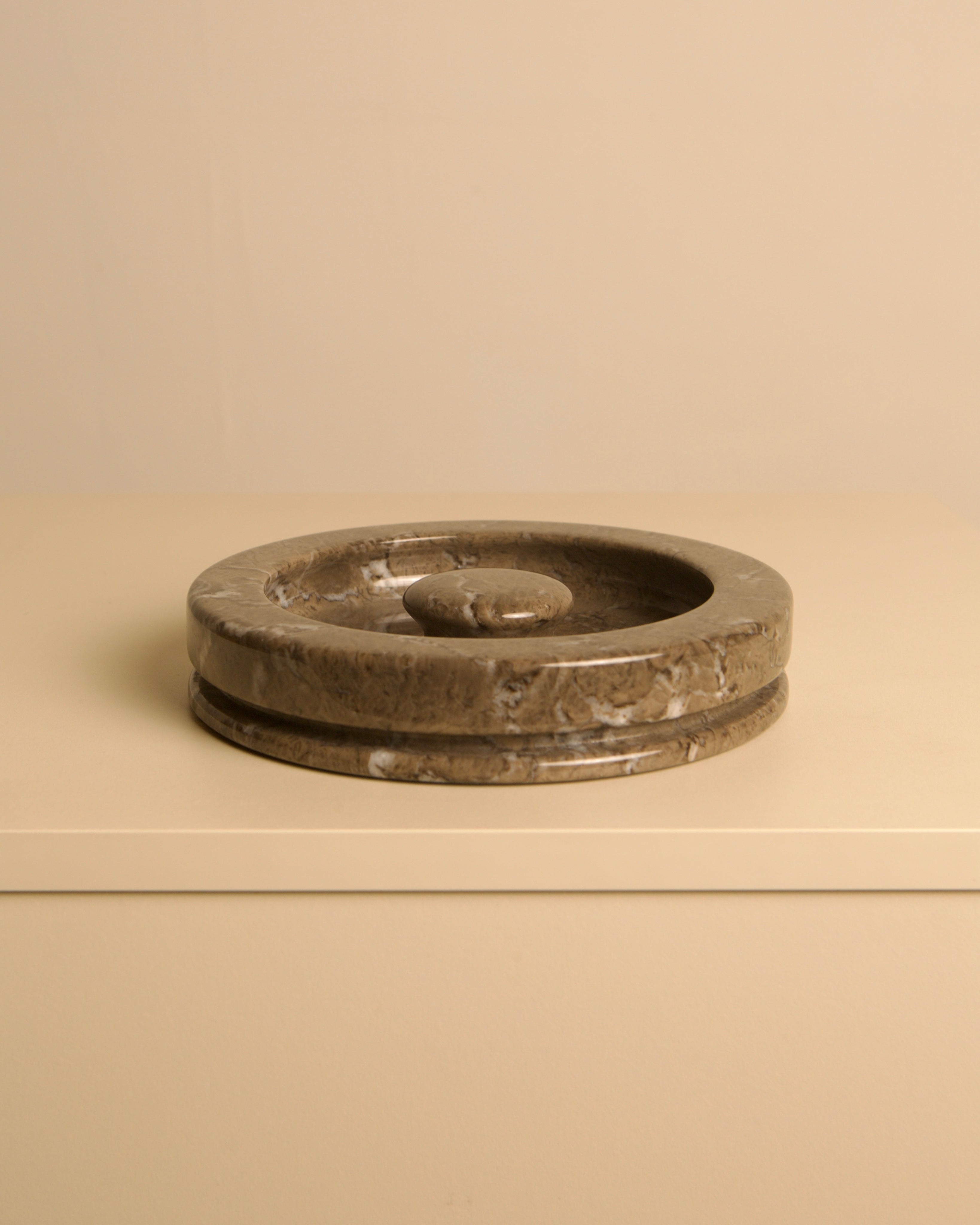 Angelo Mangiarotti for Knoll Grey Marble Ashtray No. 8532, 1960s — side angle