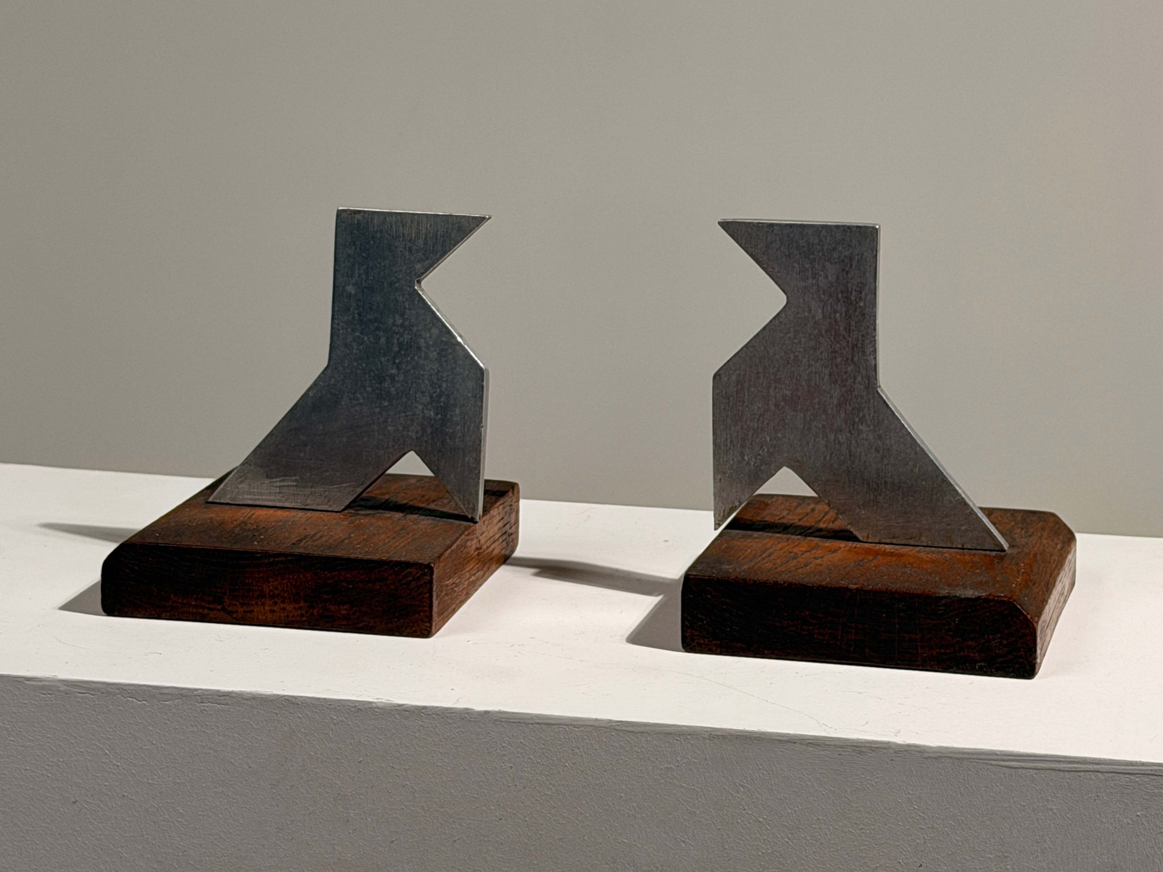 Pair of modernist bookends by Figuresdesign | The Oblist
