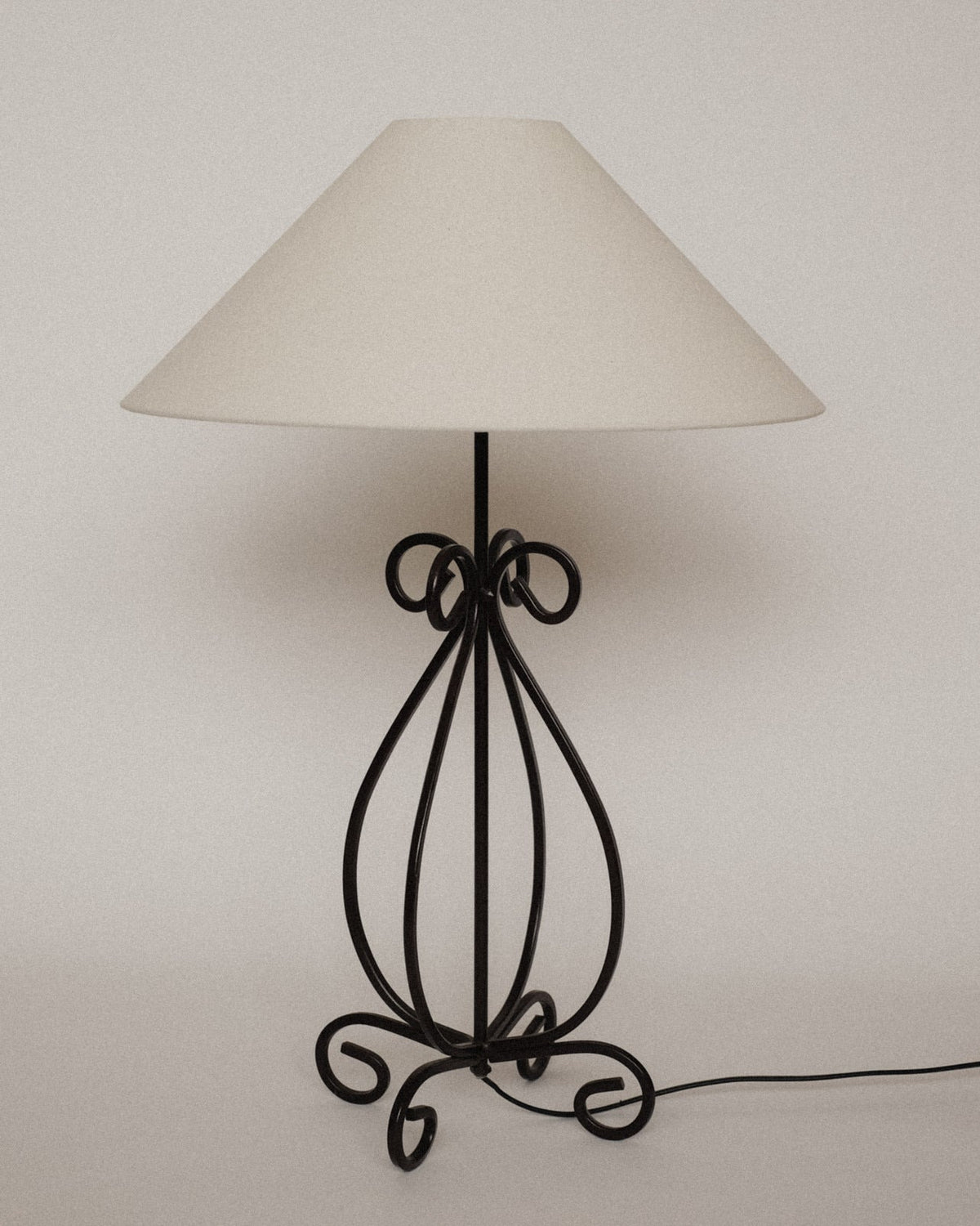 Large Elegant Scrollwork Metal Table Lamp — detail view