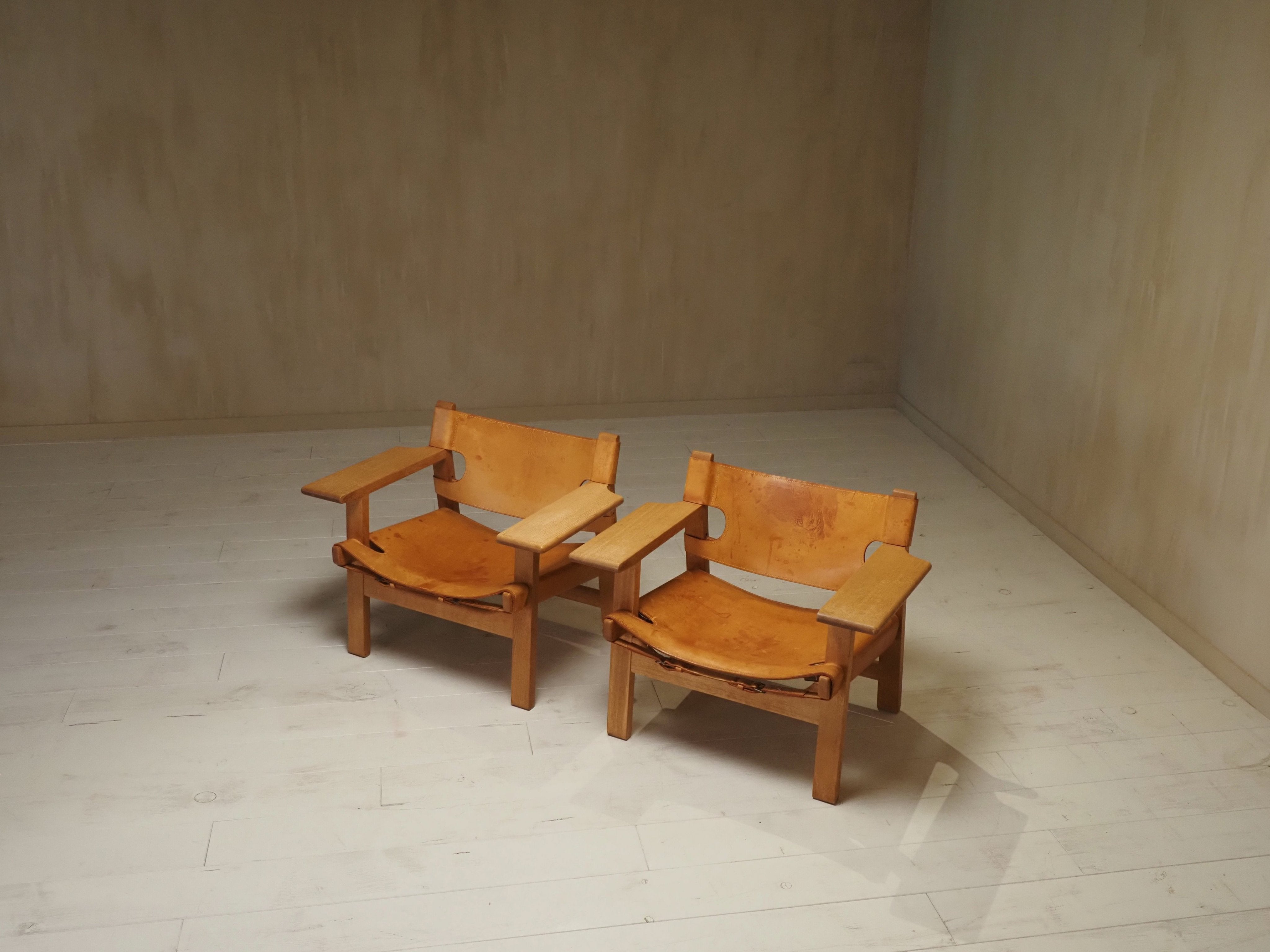 Pair of Børge Mogensen Spanish Chairs, 1960s — view 9