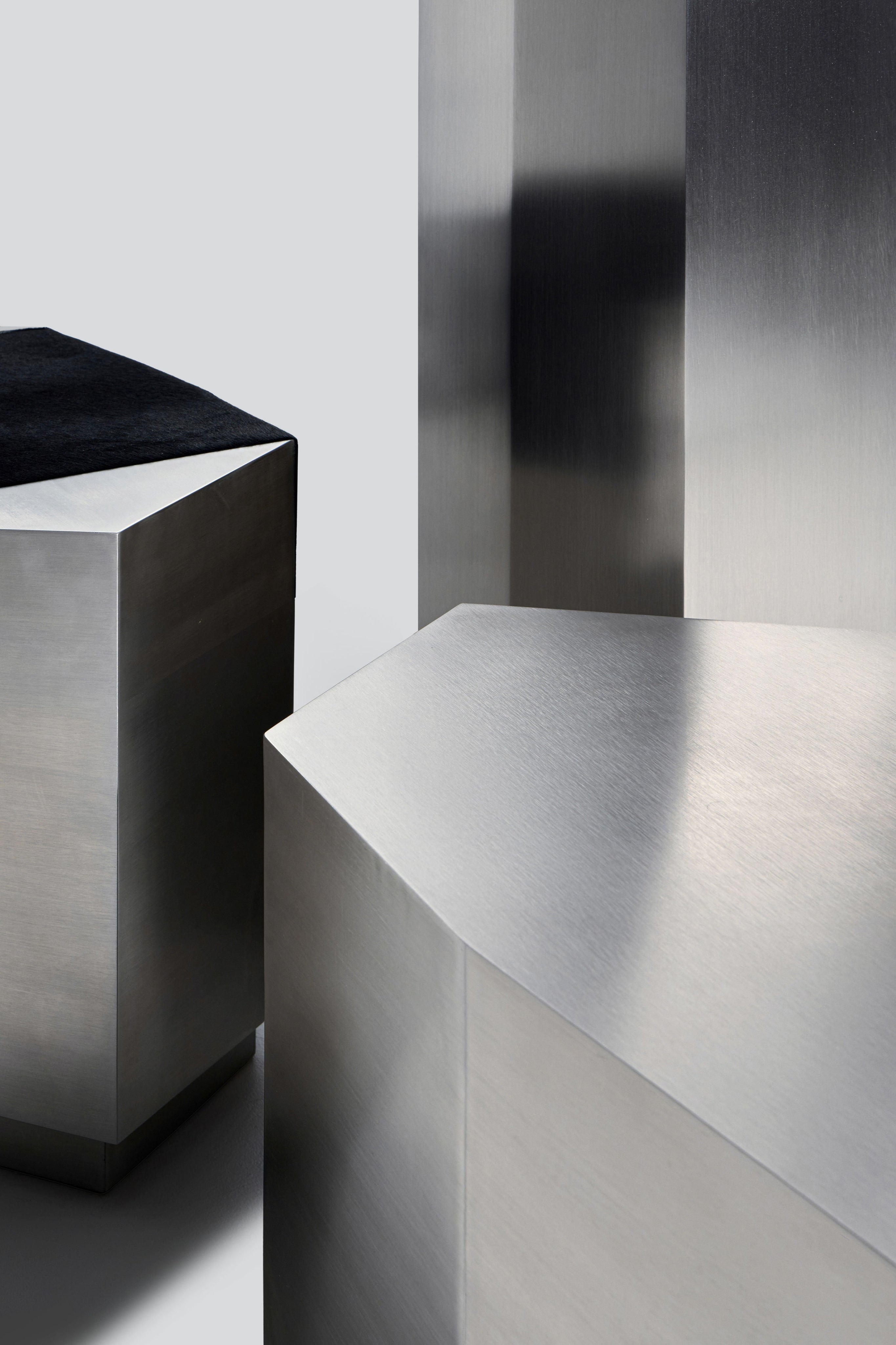 'Ame III' Steel Coffee Table