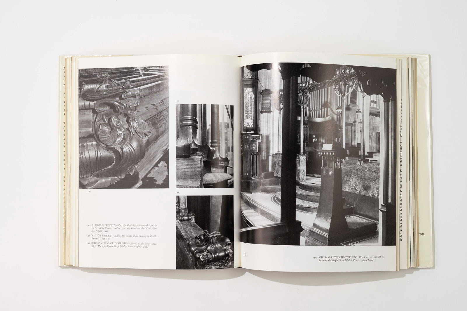 Art Nouveau, Robert Schmutzler, 1962 Interiors Art Book — close-up