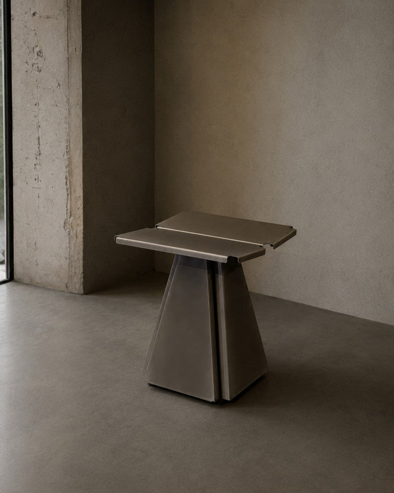AO25 Stool in Steel and Aluminium by Valuarte | The Oblist