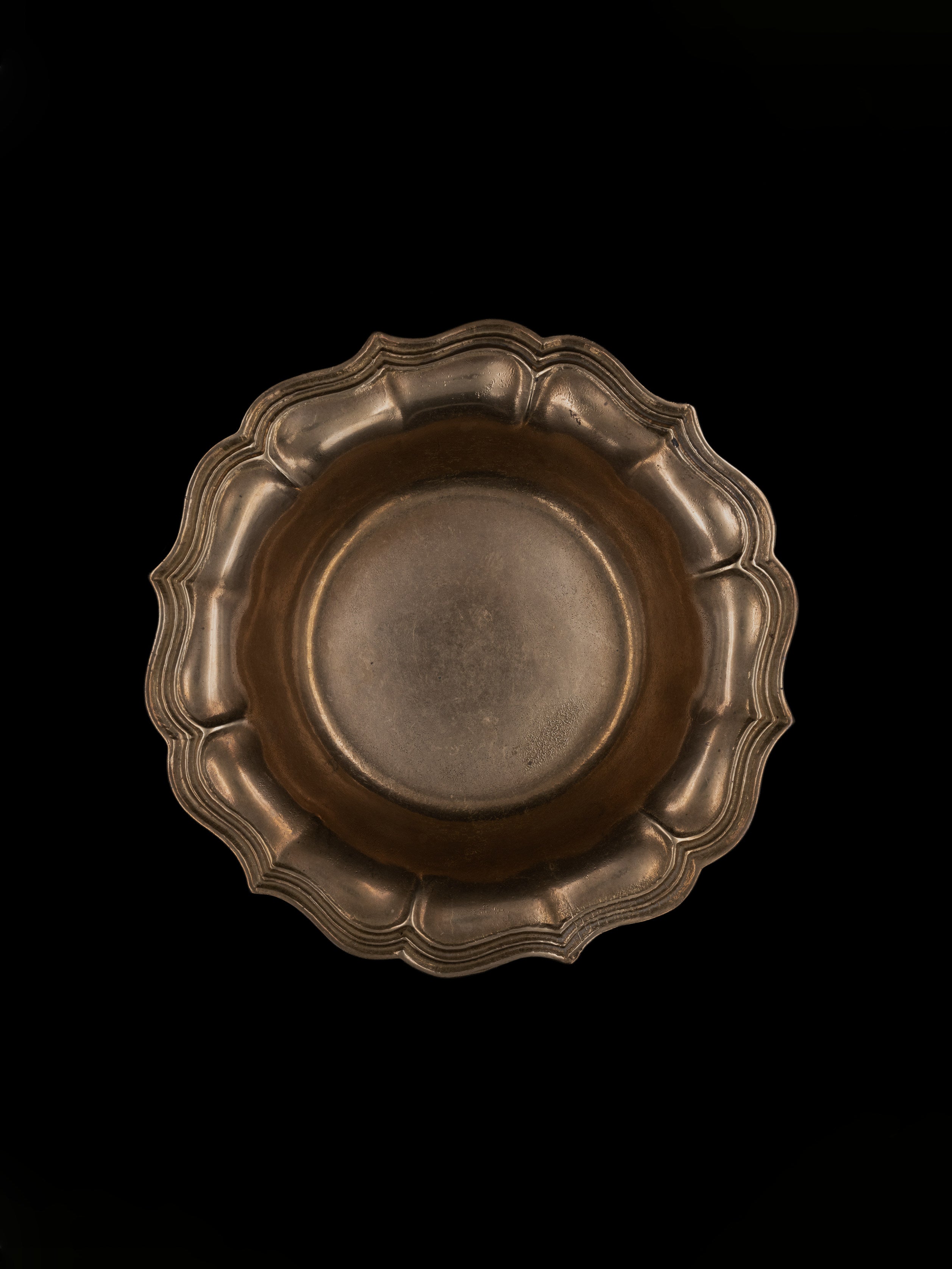 Scalloped Brass Bowl, Italy, c. 1960s — top view highlighting brass texture