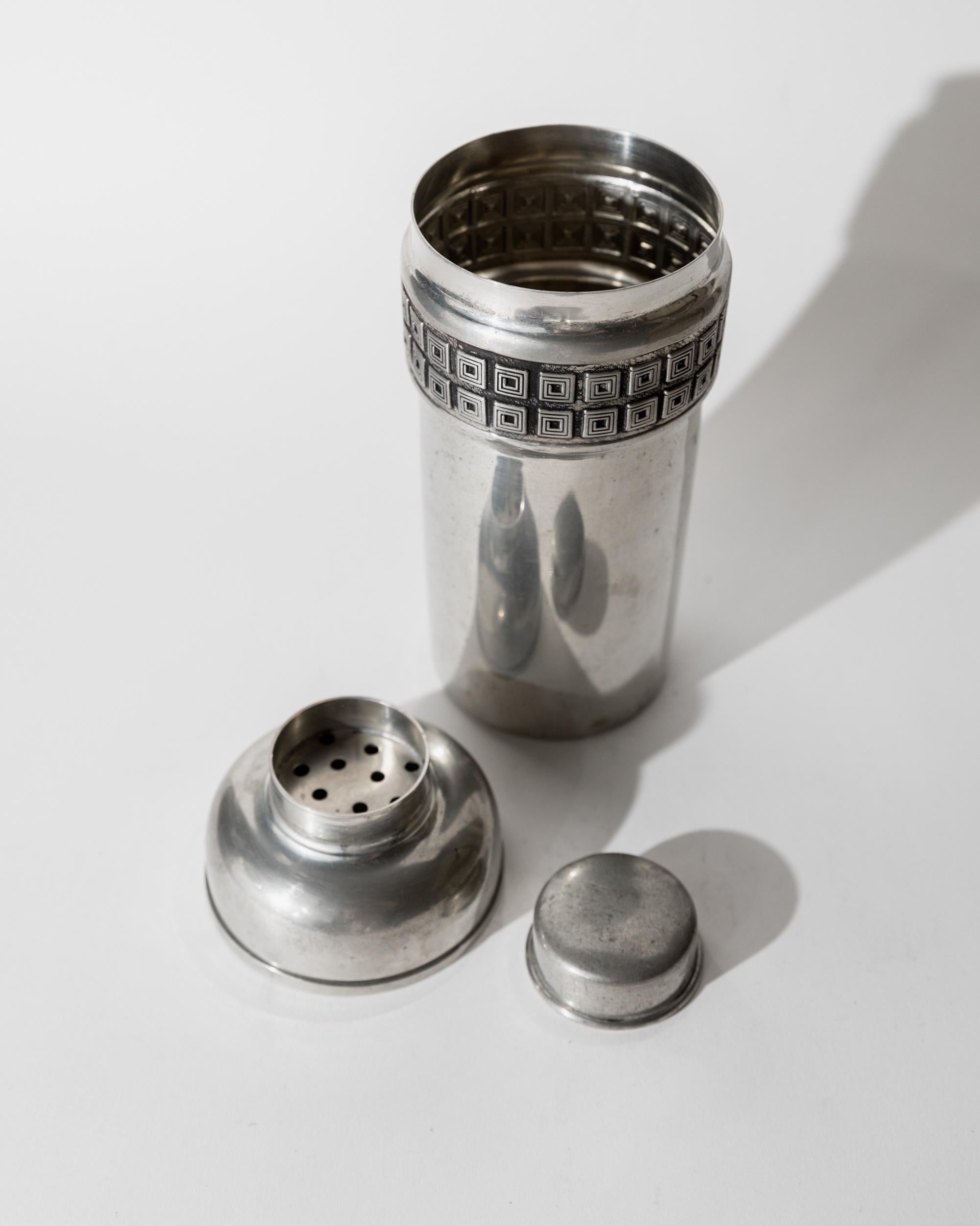 Vintage 1960s Pewter Cocktail Set, Shaker with Strainer Lid and Ice Bucket with Scoop, Art Deco Pattern Design, Elegant Barware, Gift Idea — alternate view