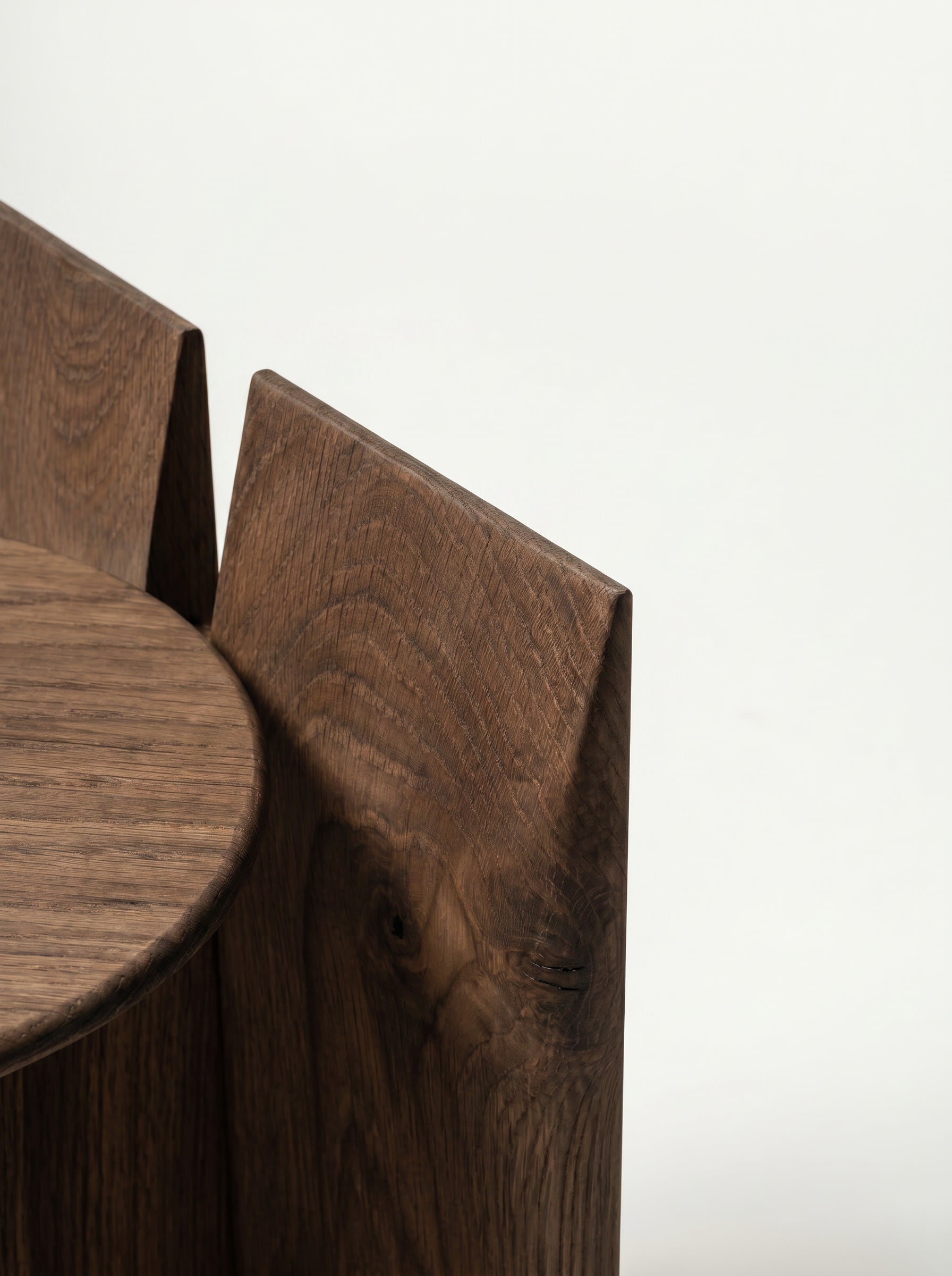 Tabi Stand — in context