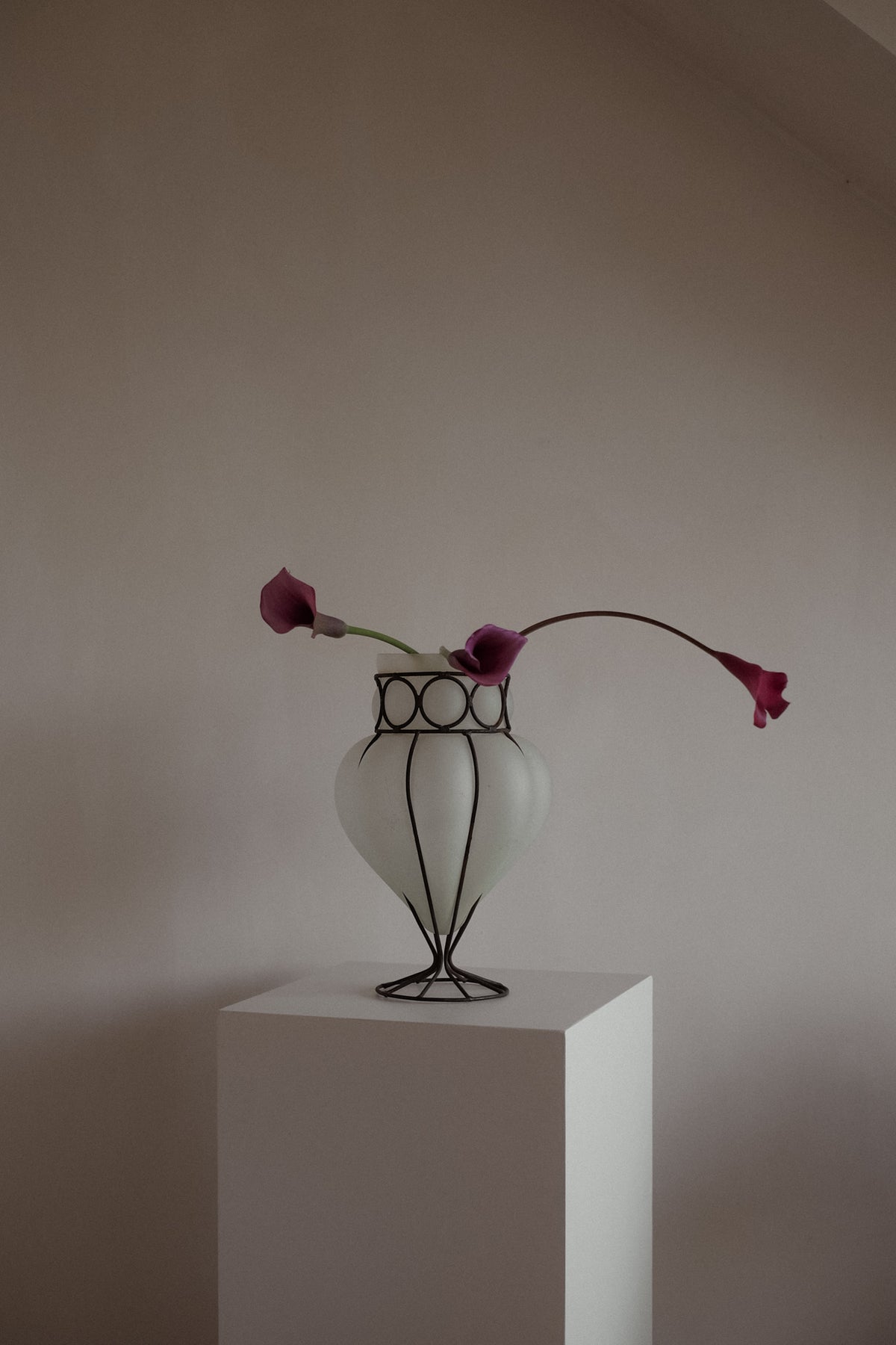 Murano-Style Caged Glass Vase — side angle