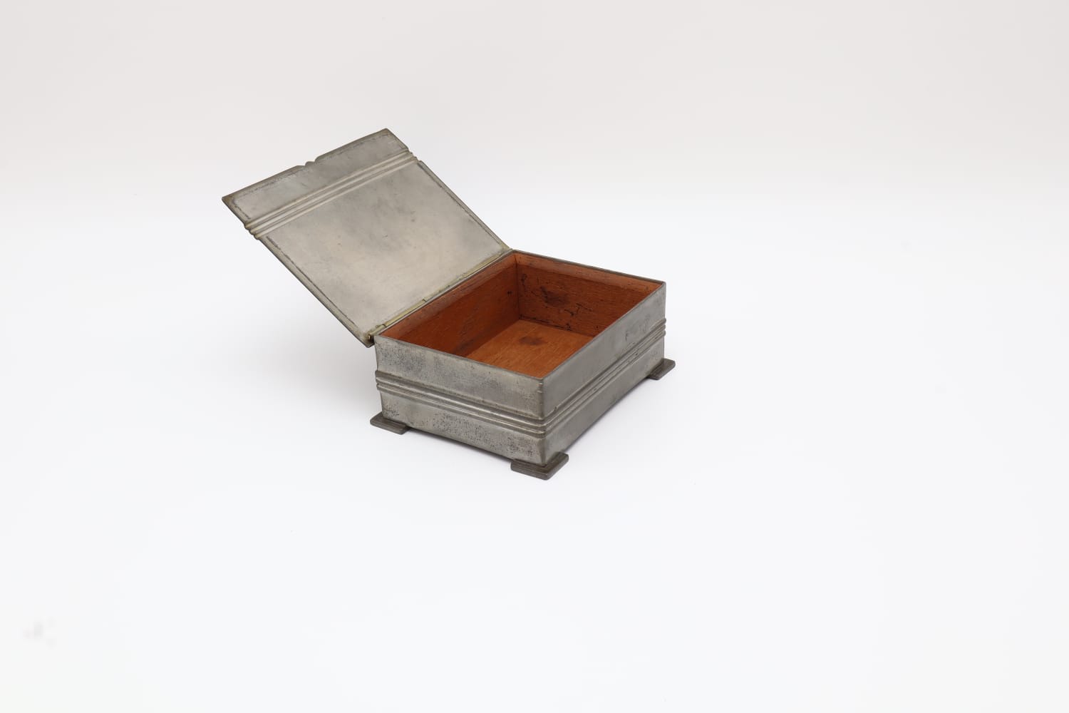 Art Deco Stepped Pewter Box – Germany, c. 1930 — detail view