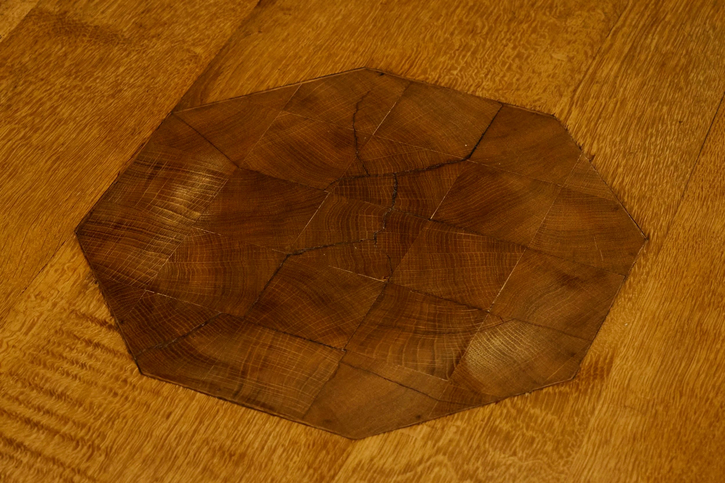 Unique Octagonal Coffee Table in Solid Oak with End Grain Wood, 1950s — close-up