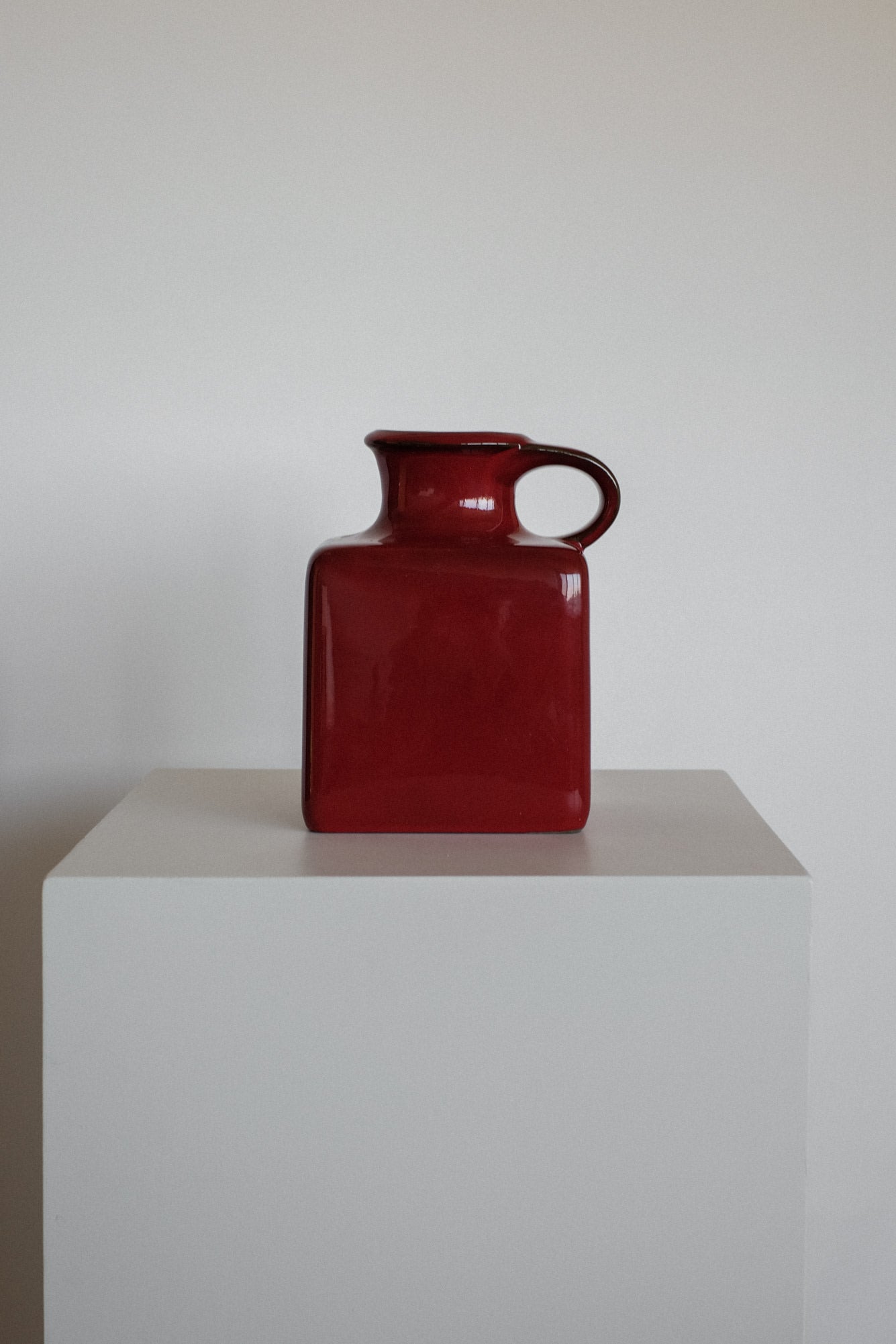 West German Mid-Century Ceramic Handle Vase by Gräflich Ortenburg — detail view