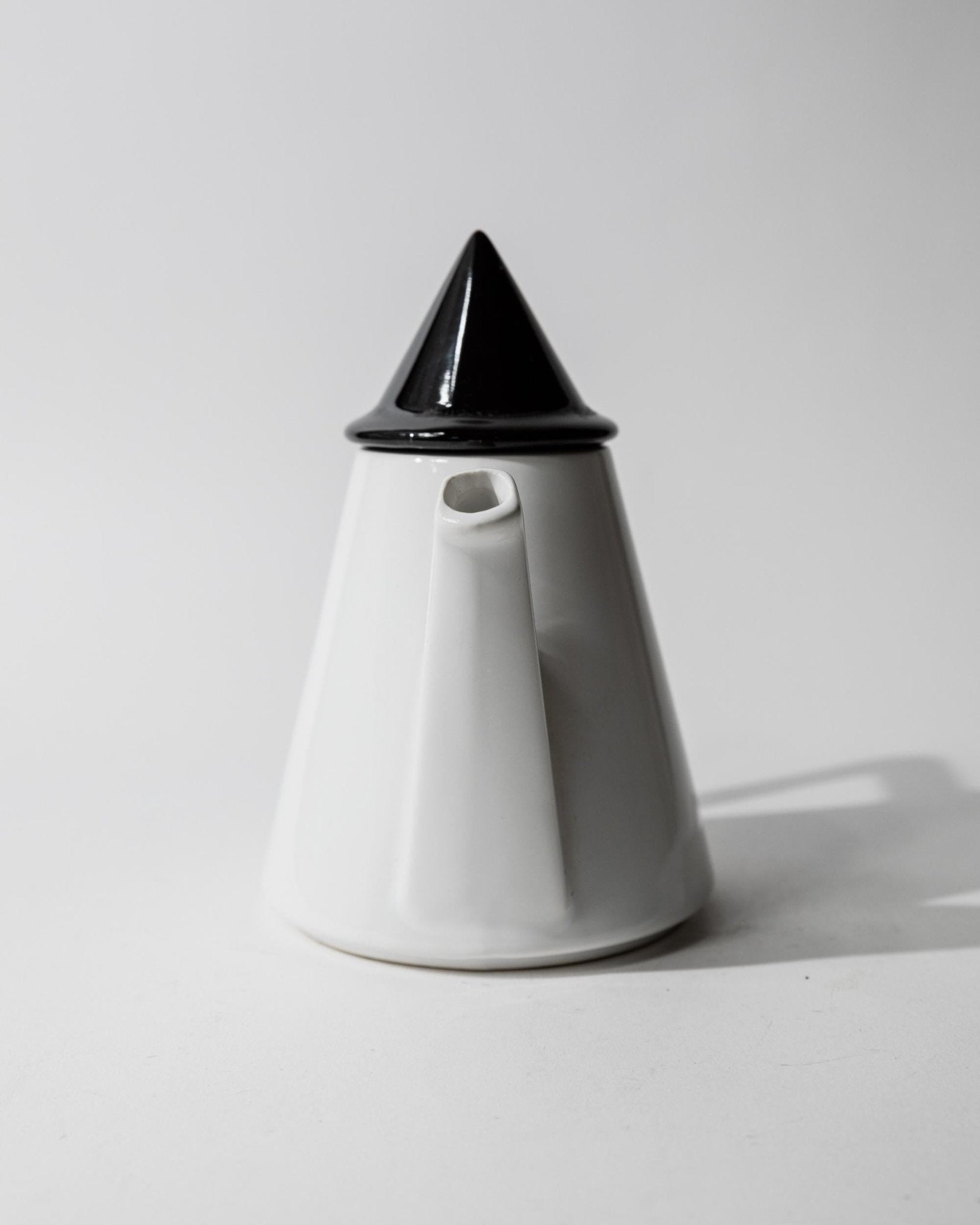 Vintage 1980s Ceramic Coffee or Tea Pot, Memphis Postmodern Design, Black and White Triangle, Sculptural Tableware, Elegant Gift Idea — view 9
