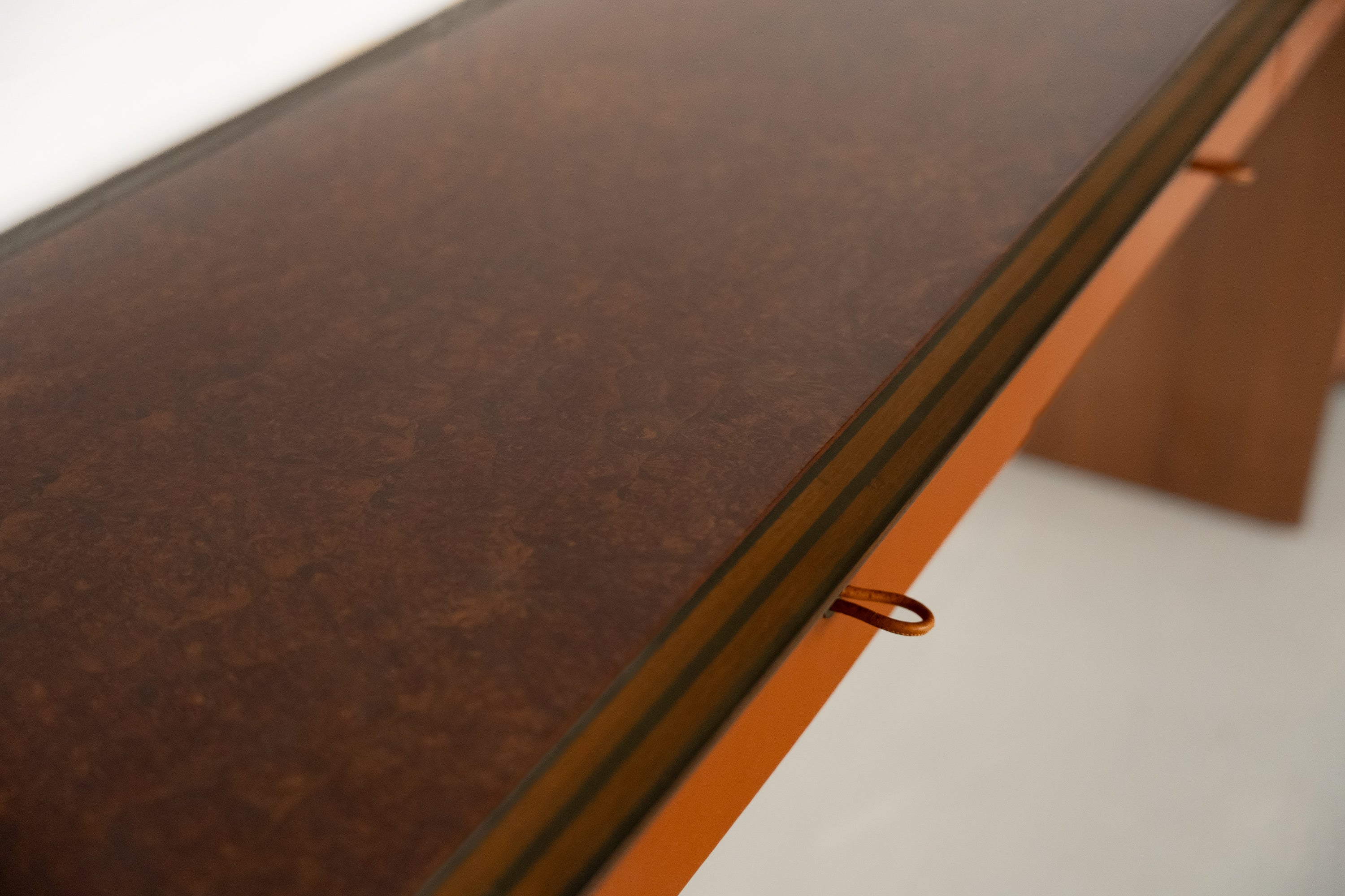 Artona Console by Afra & Tobia Scarpa for Maxalto — close-up of wood veneer top with brass inlay