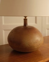 Pierre Digan 'La Borne' - lamp — close-up