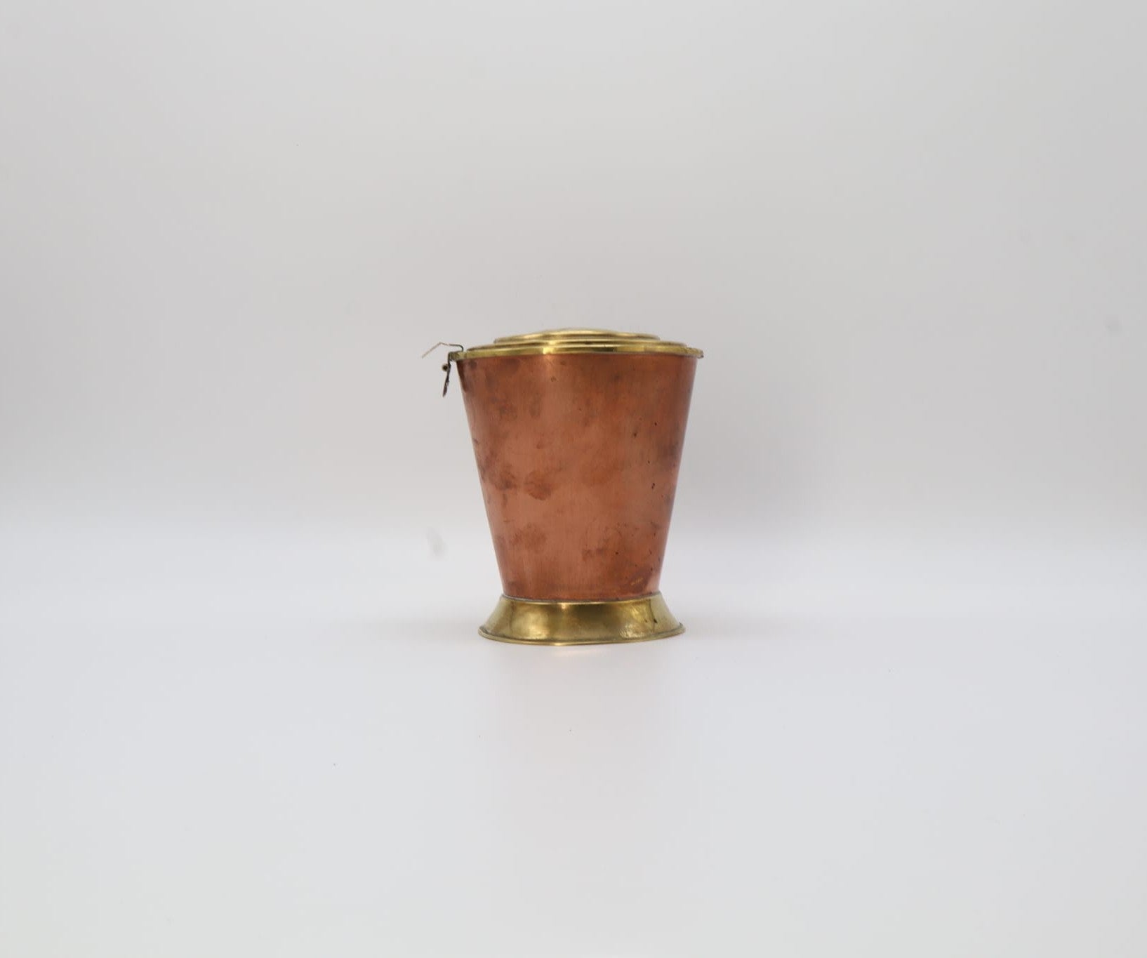 Antique Copper & Brass Tapered Canister – Netherlands (1900–1920) — detail view