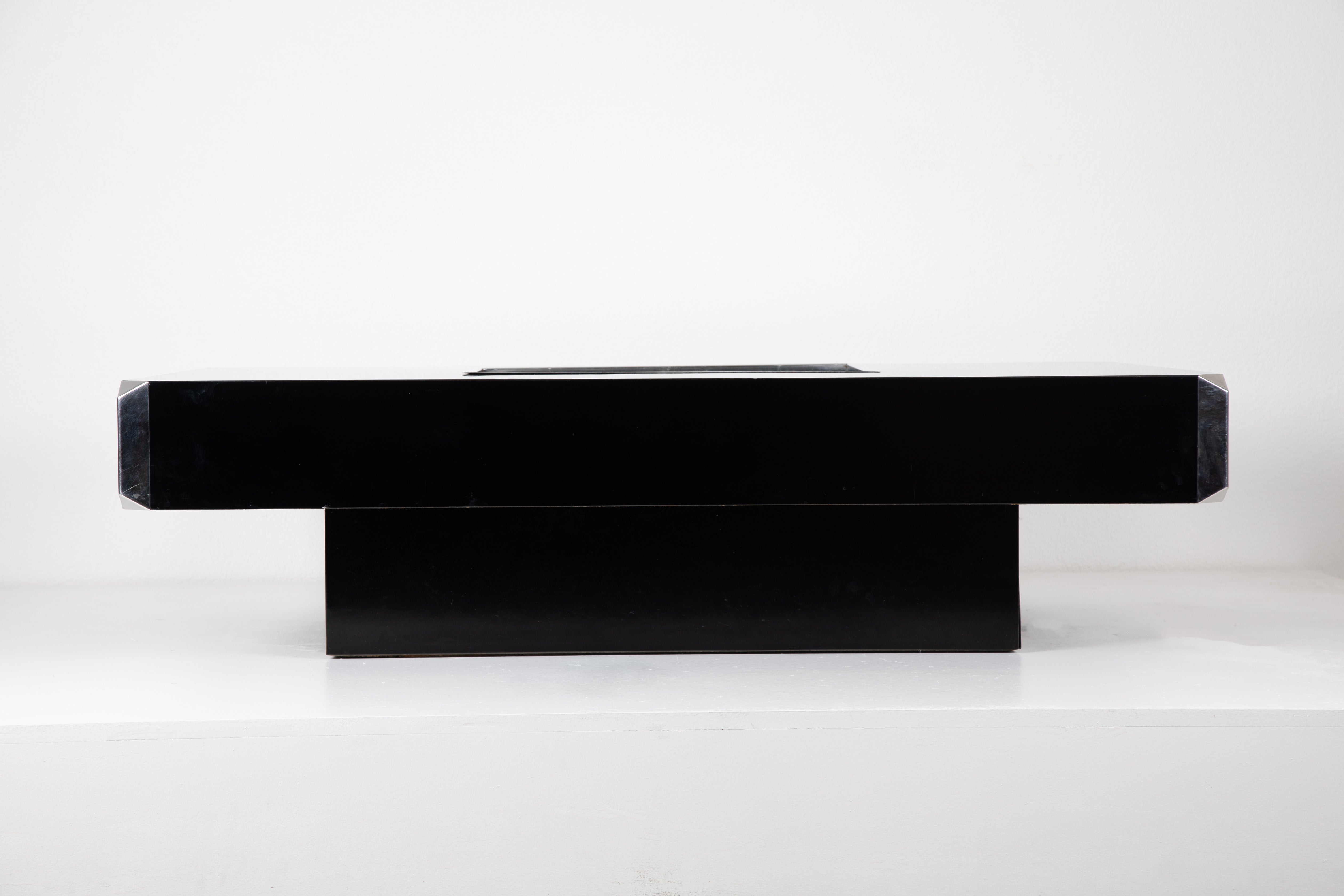 Willy Rizzo Alveo Black Coffee Table — side angle