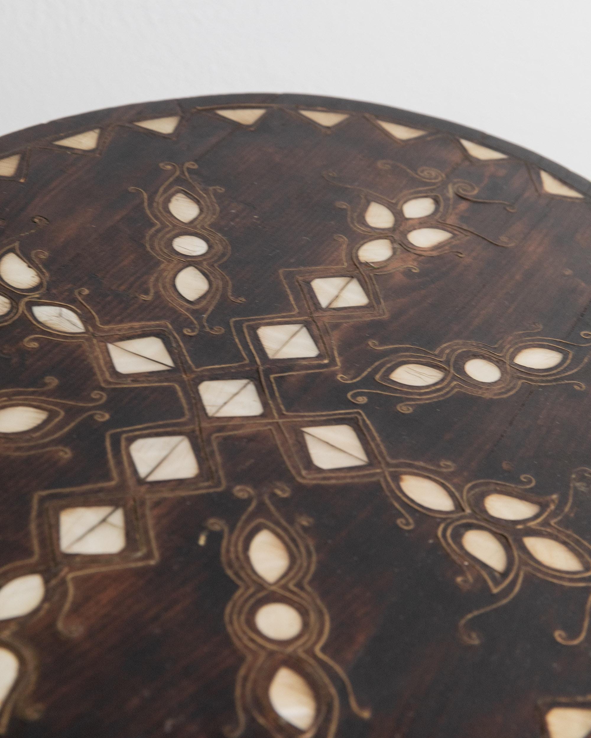 Vintage Early 19th Century Side Table, Dark Wood with Mother of Pearl Inlay, Three Legged Oval Form, Ethno Style Furniture, Gift Idea — view 10