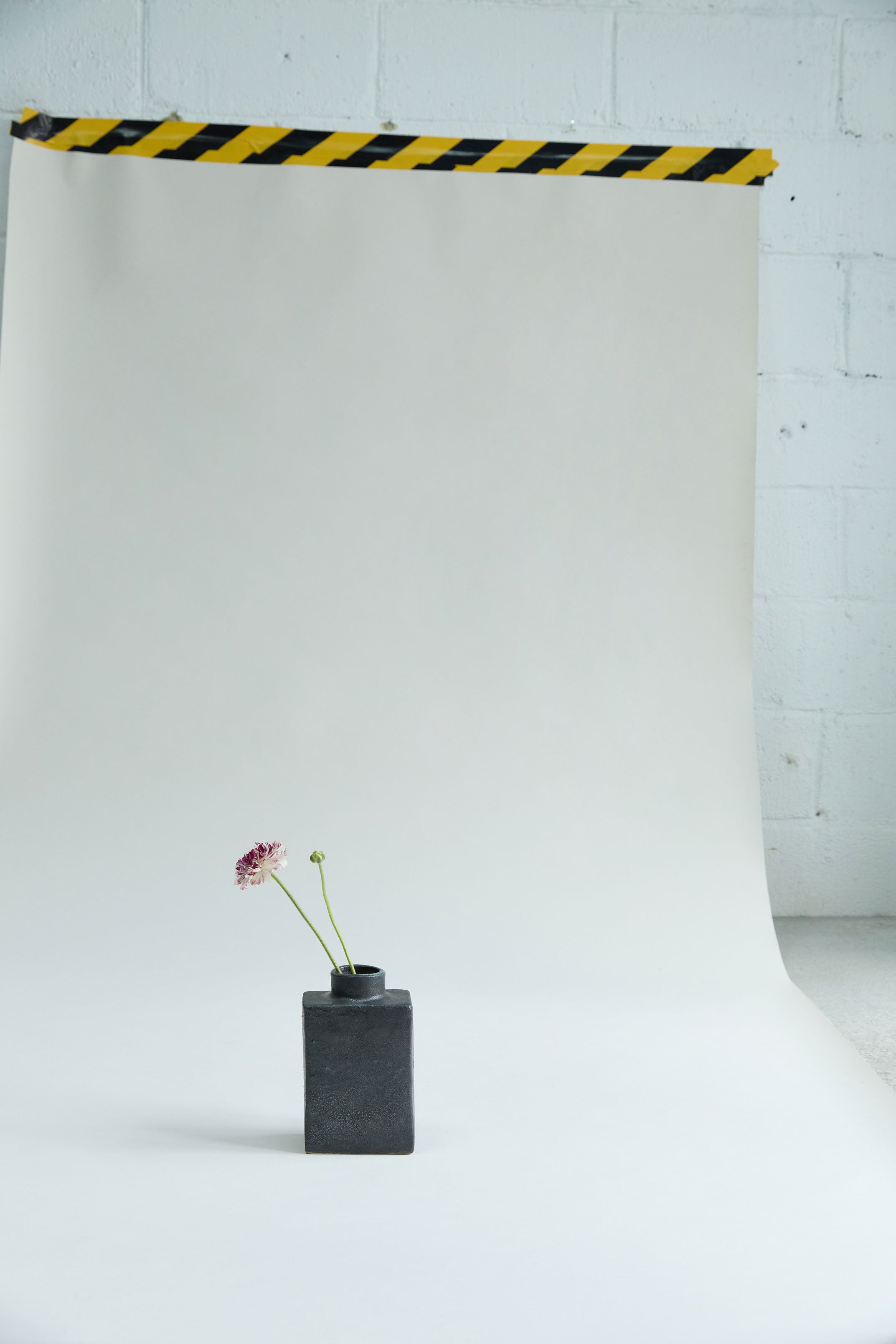 'Cuubik Small Lunaire' Ceramic Vase
