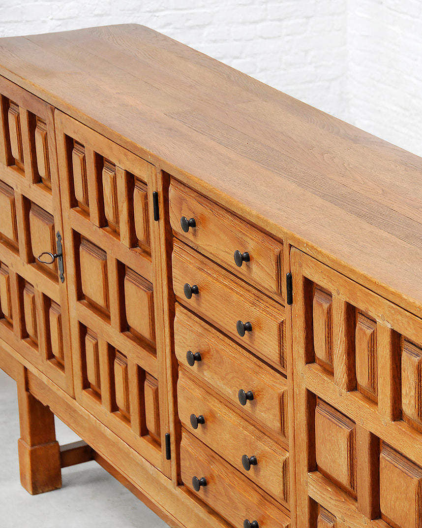 Spanish Brutalist Sideboard in Solid Oak, circa 1940