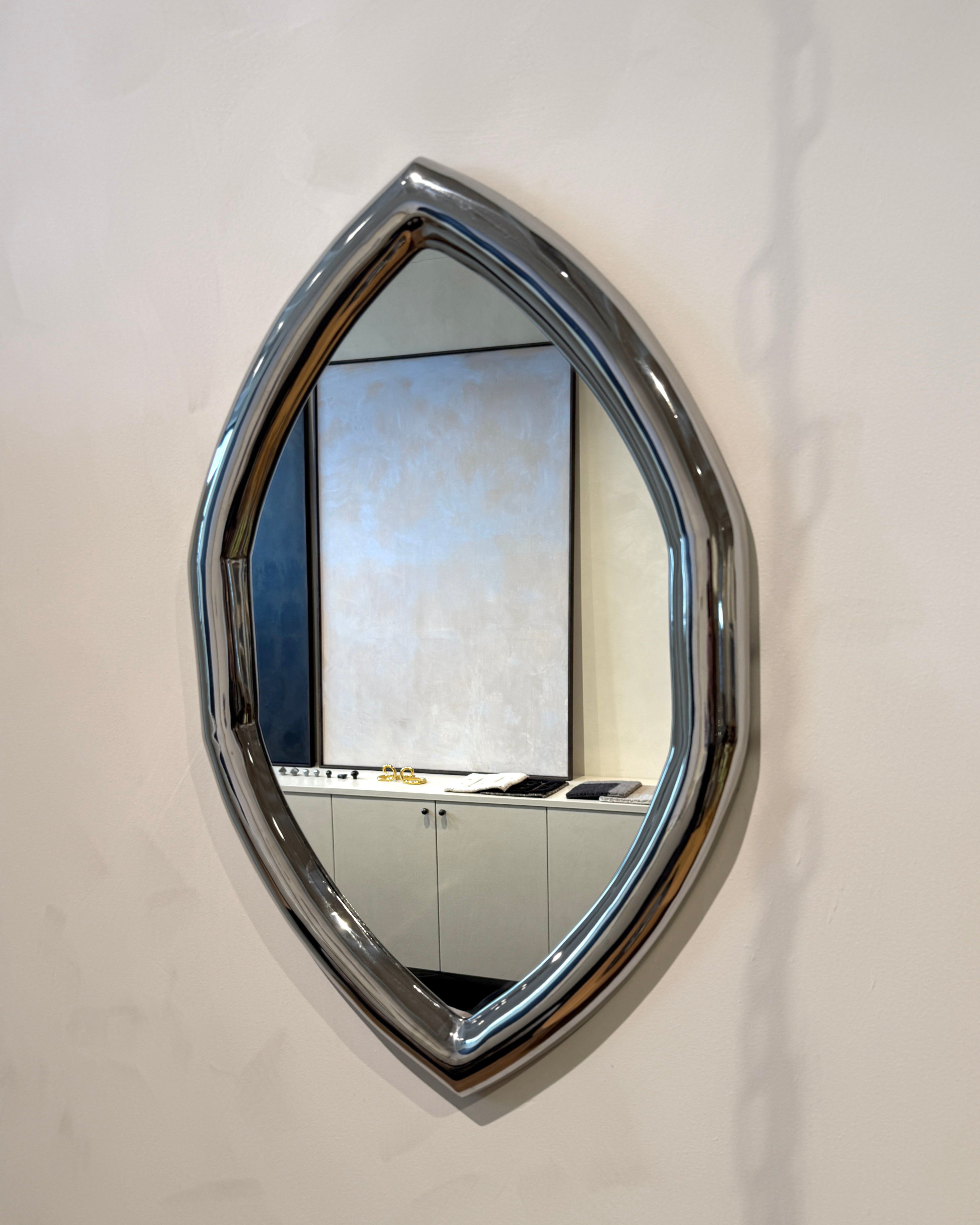 Iris Mirror - Titanium