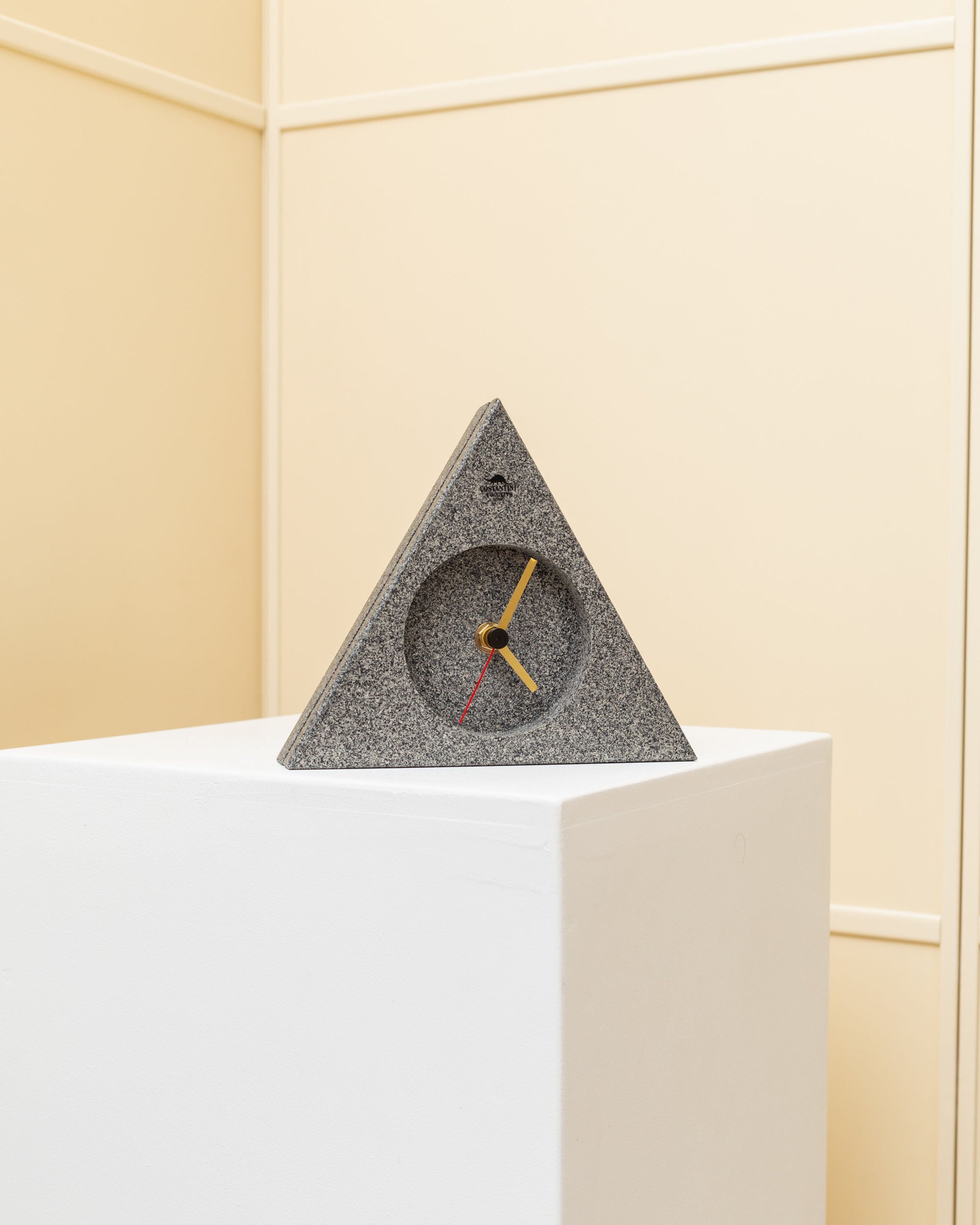 Costantini l'Oggetto Clock Grey 80s by Bottega Ja | The Oblist
