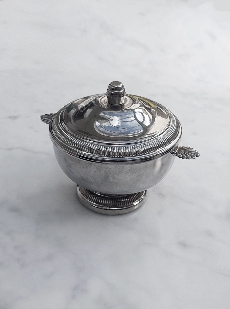  White porcelain sugar bowl with lid and spoon for serving