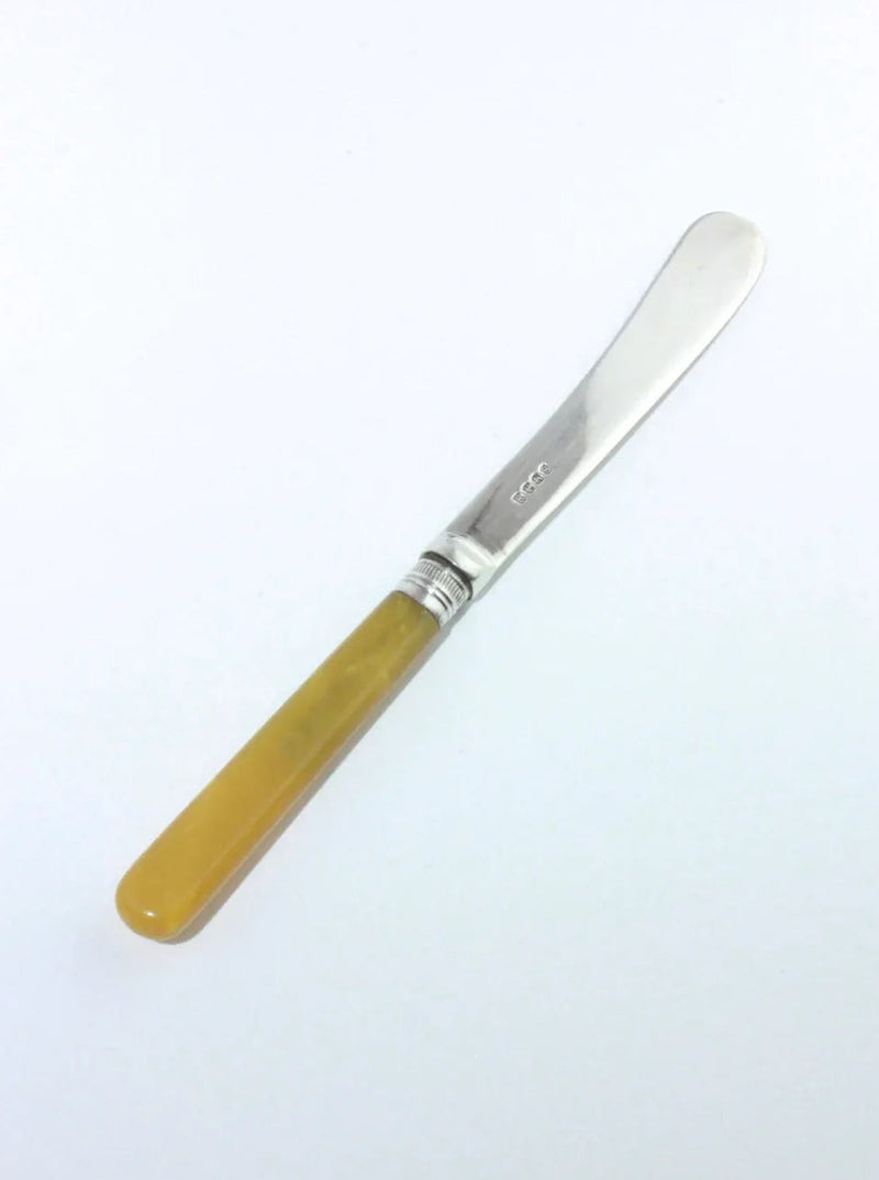  Variety of spreader knives for different spreads and cheeses