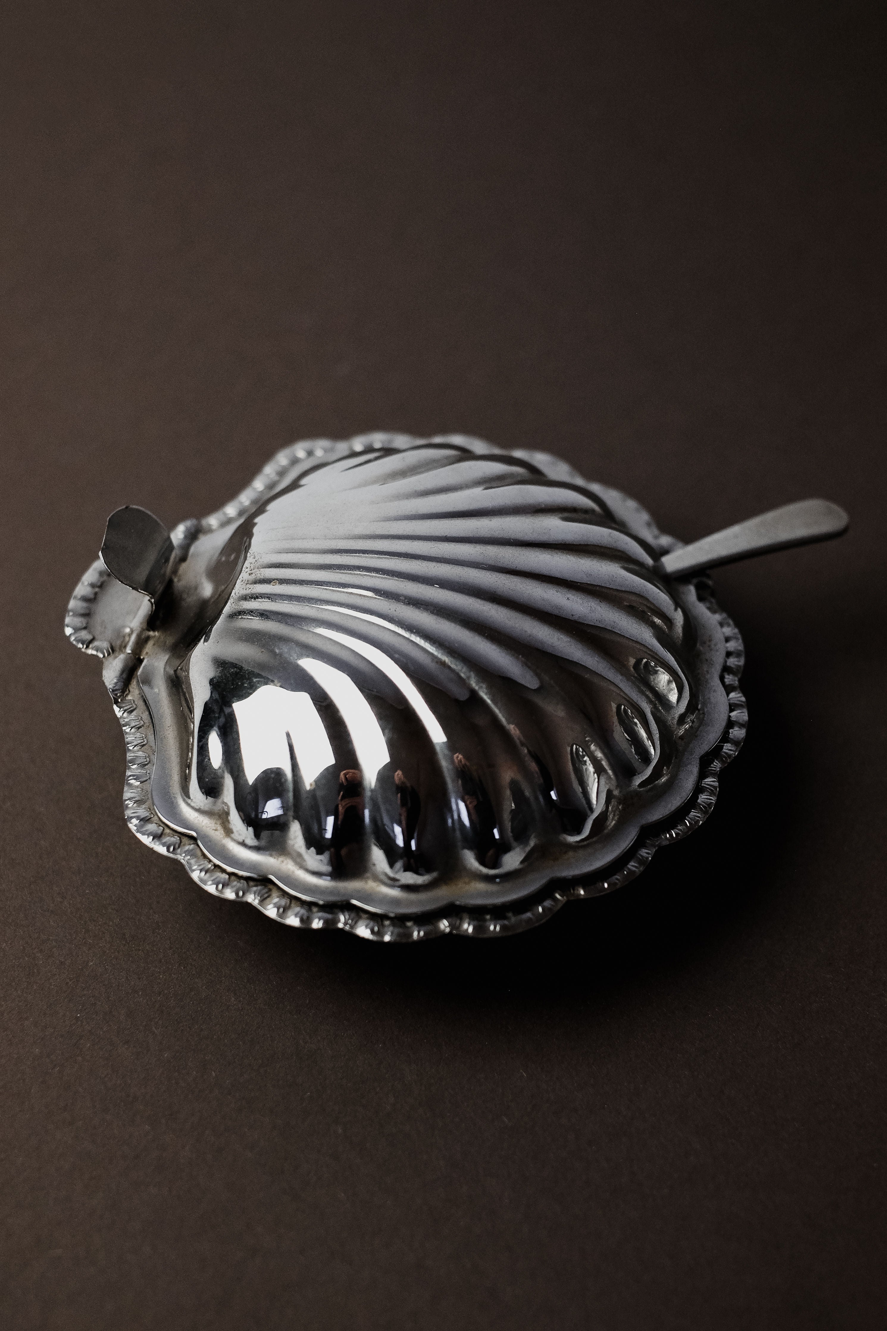 Shell Shaped Butter Dish with Spoon