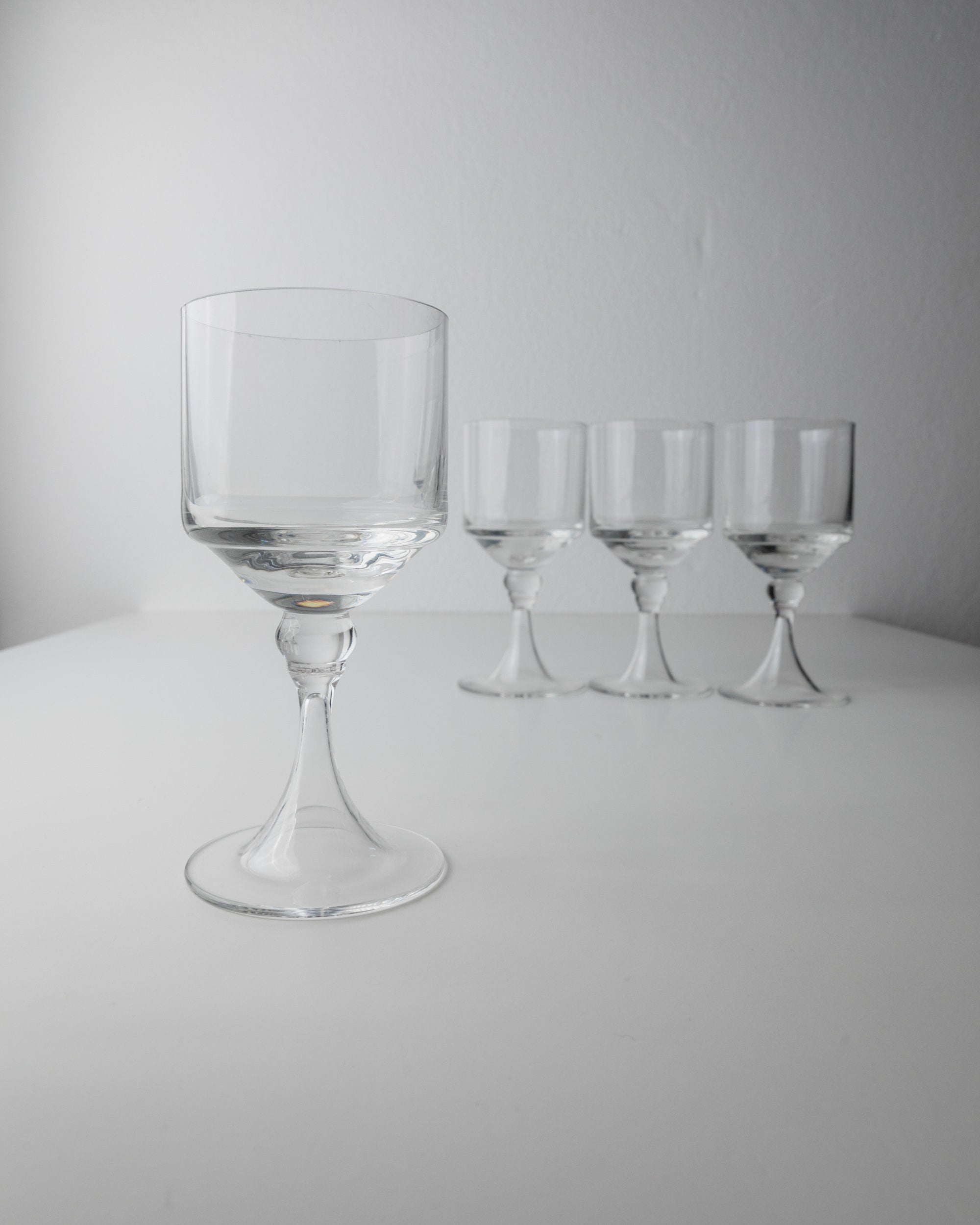 4 Classic Wine Glasses, Italy 70s