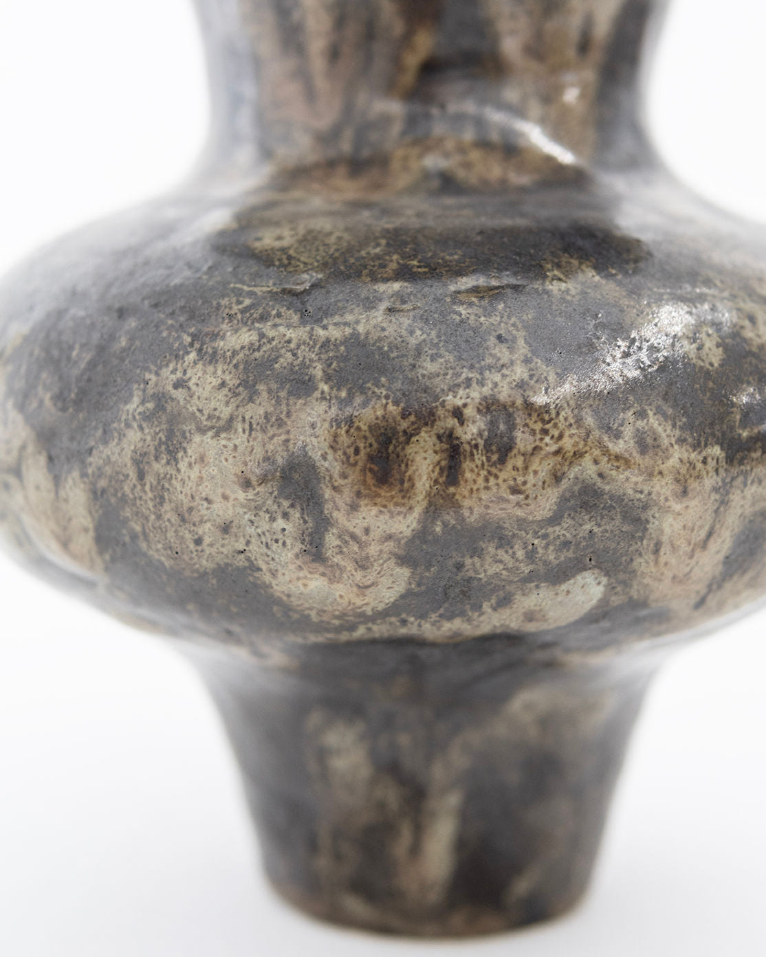 'Cratera Obsidiana' Vase