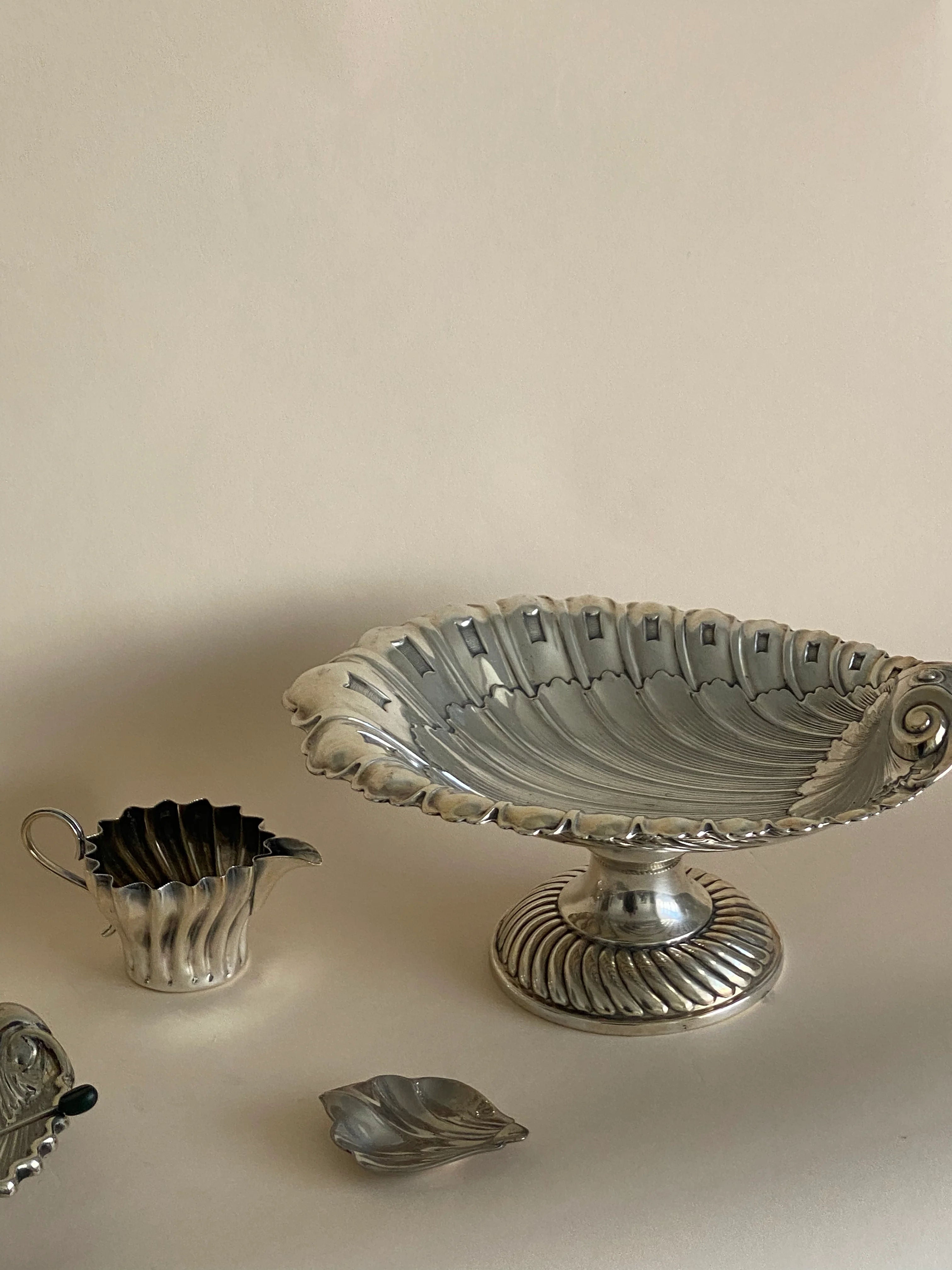 Rare Large Shell Pedestal Bowl - The Oblist