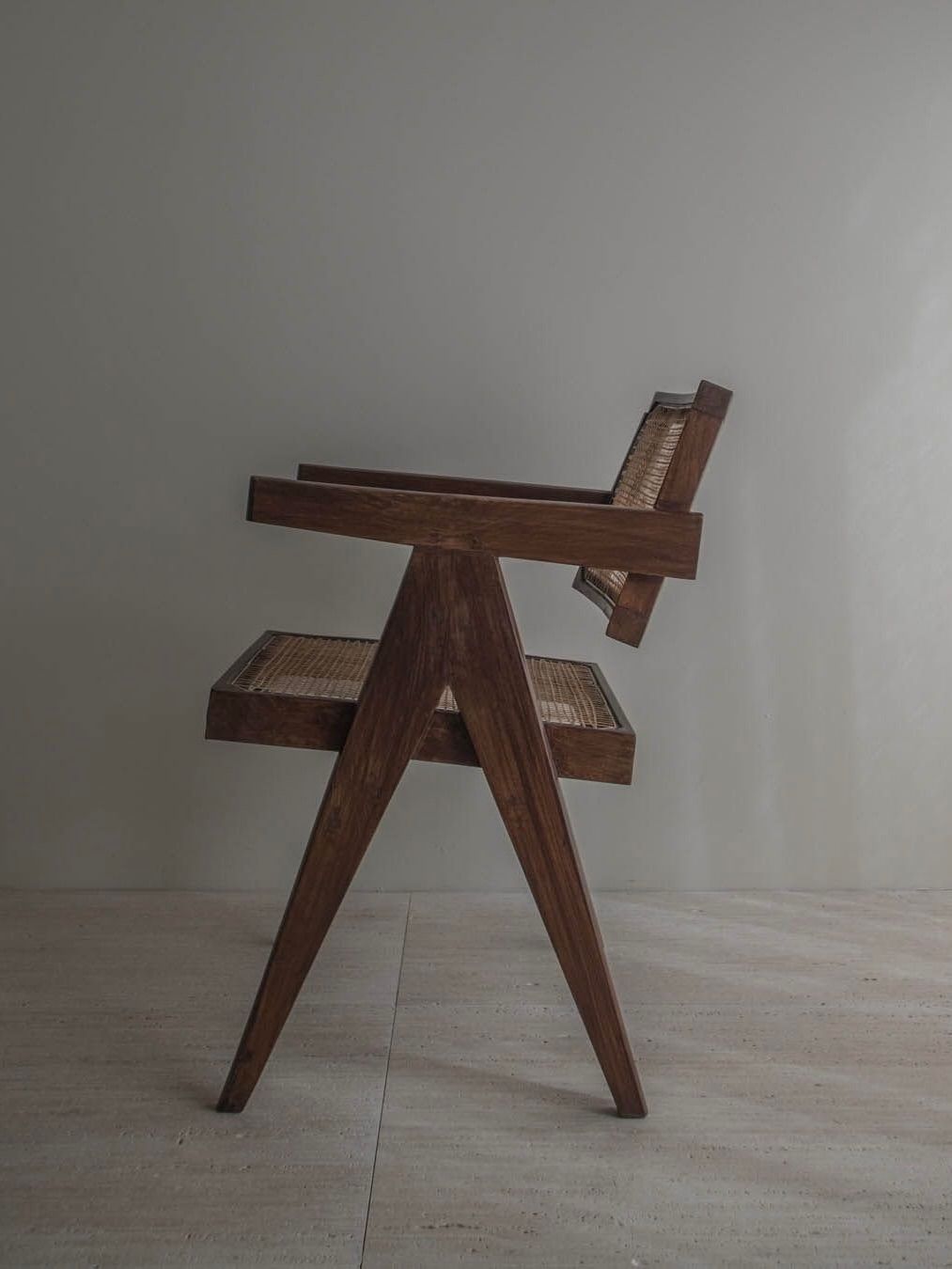 Pierre Jeanneret - Authentic PJ-SI-28-A