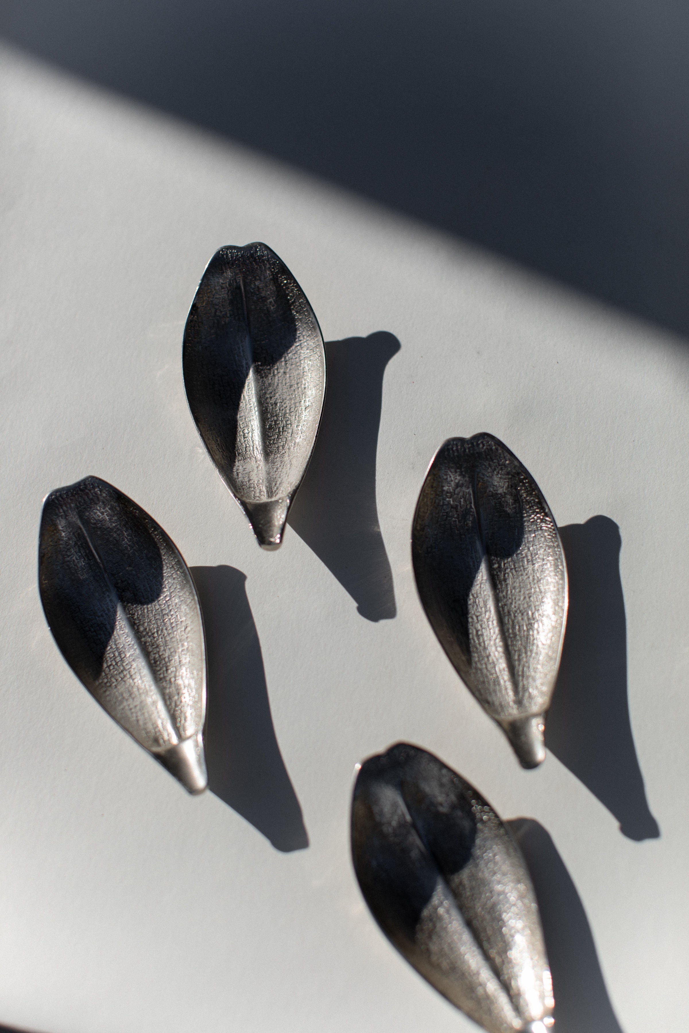 Set of 5 Serveware Leafs