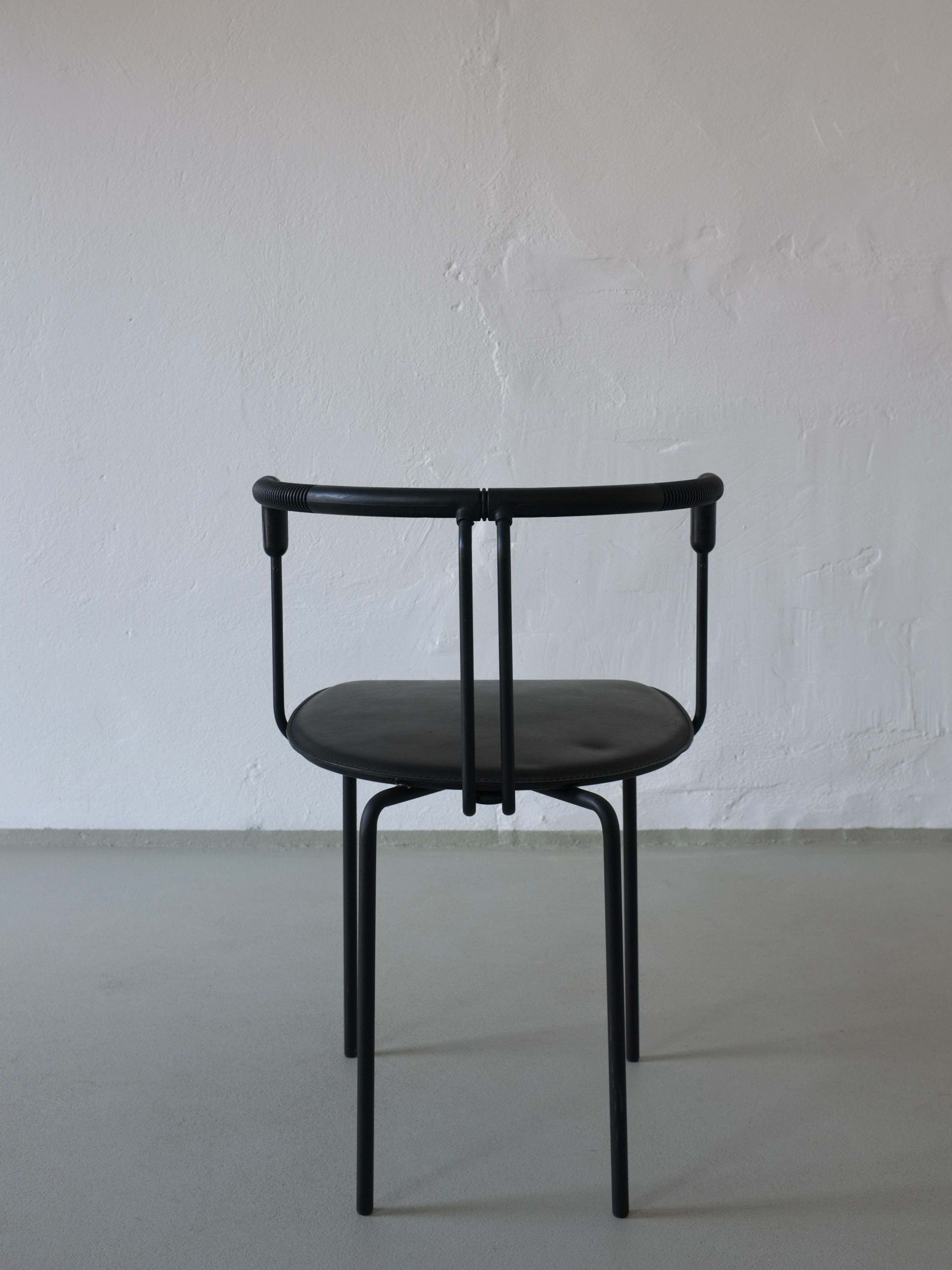 4 Postmodern Black Leather Armchairs from Cidue, Italy, 1990s