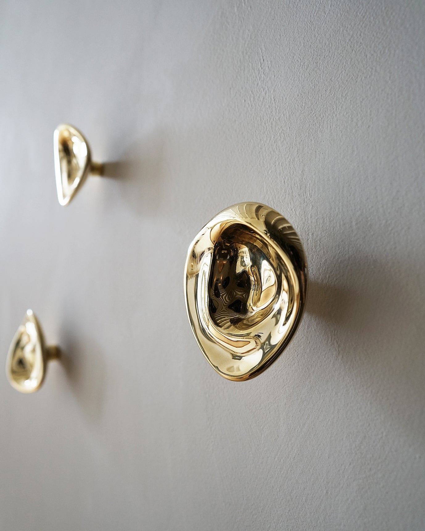 Ripple Hook - Large - Brass