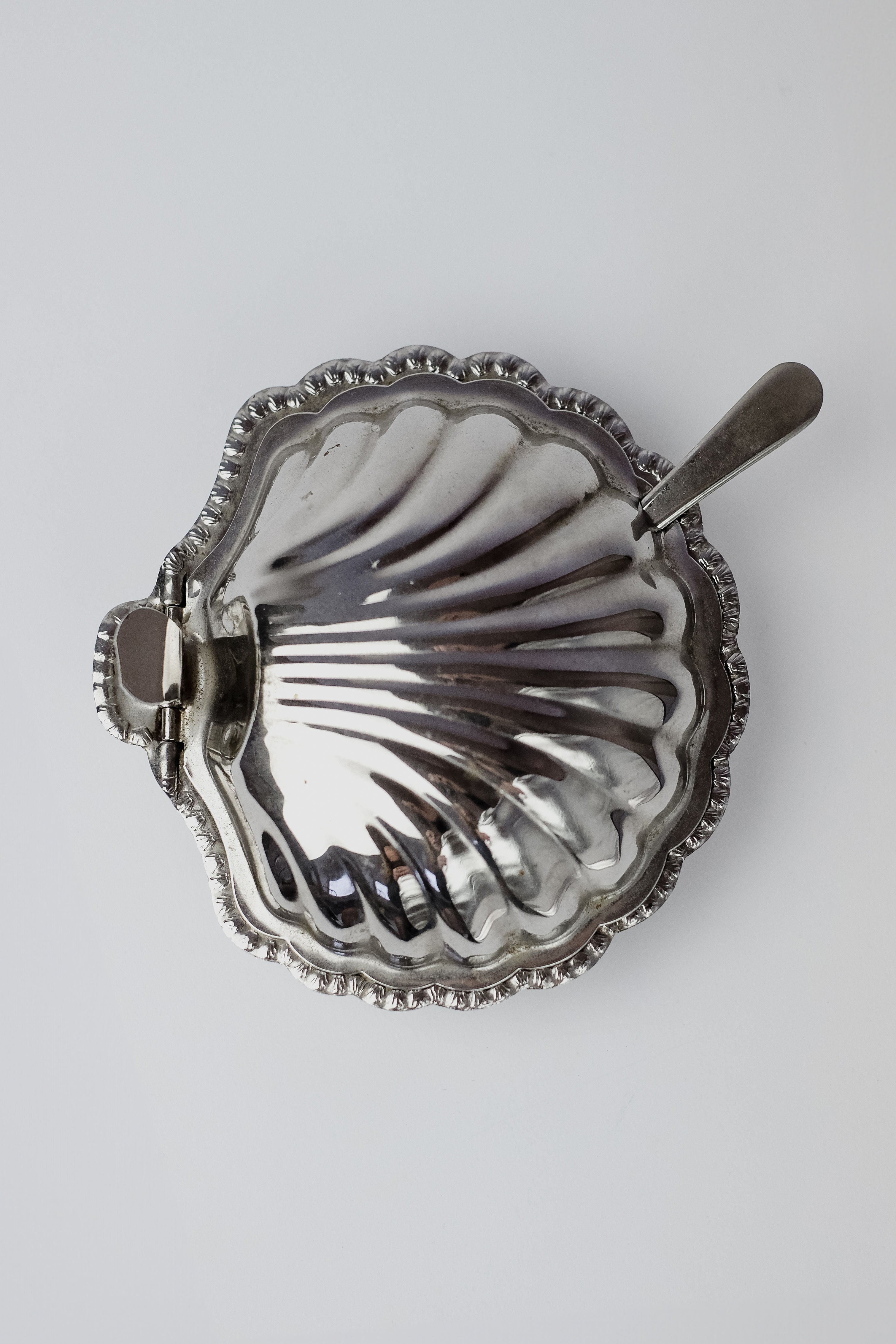 Shell Shaped Butter Dish with Spoon