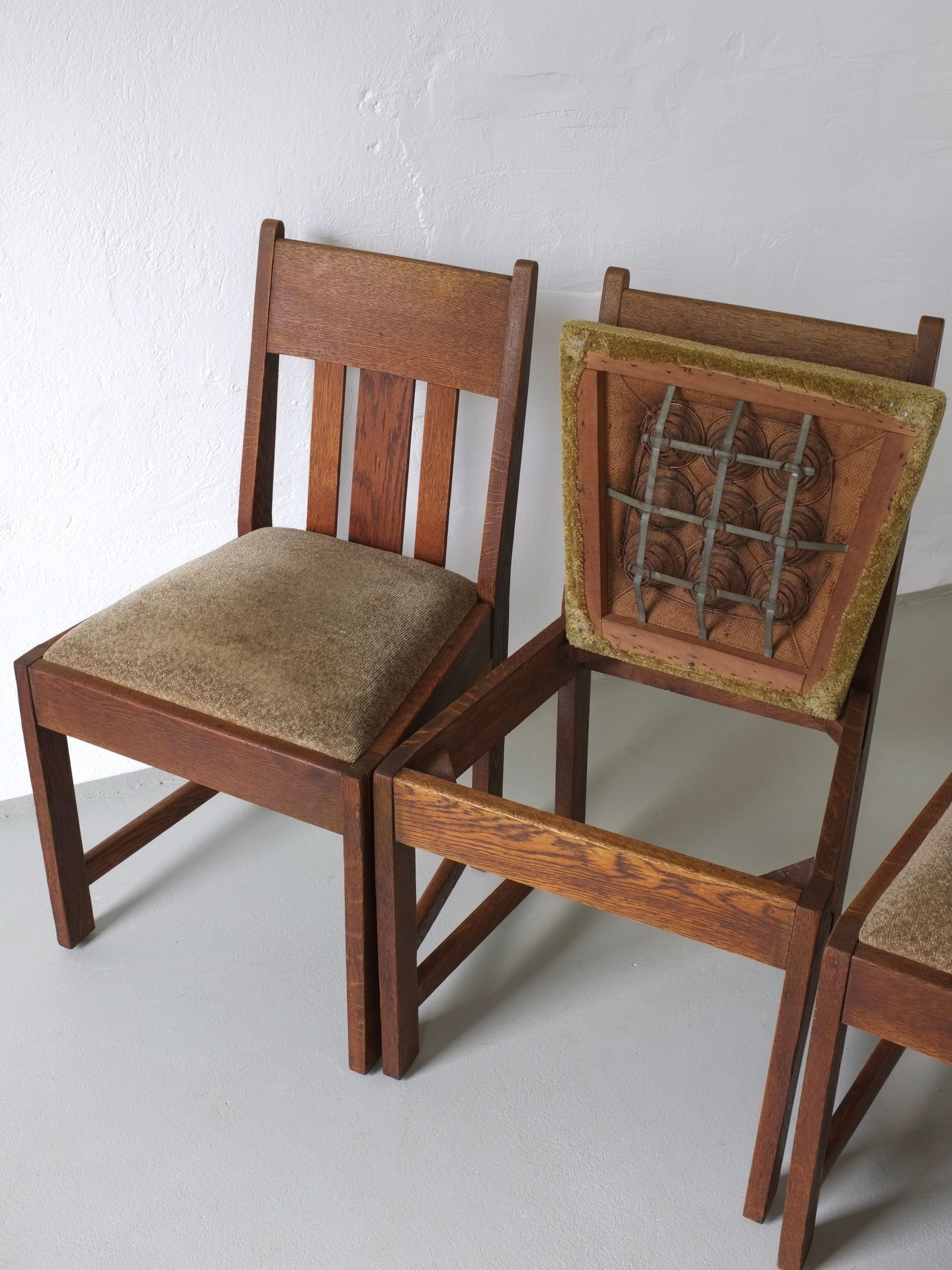 4 Arts & Crafts Oak Dining Chairs, 1910s