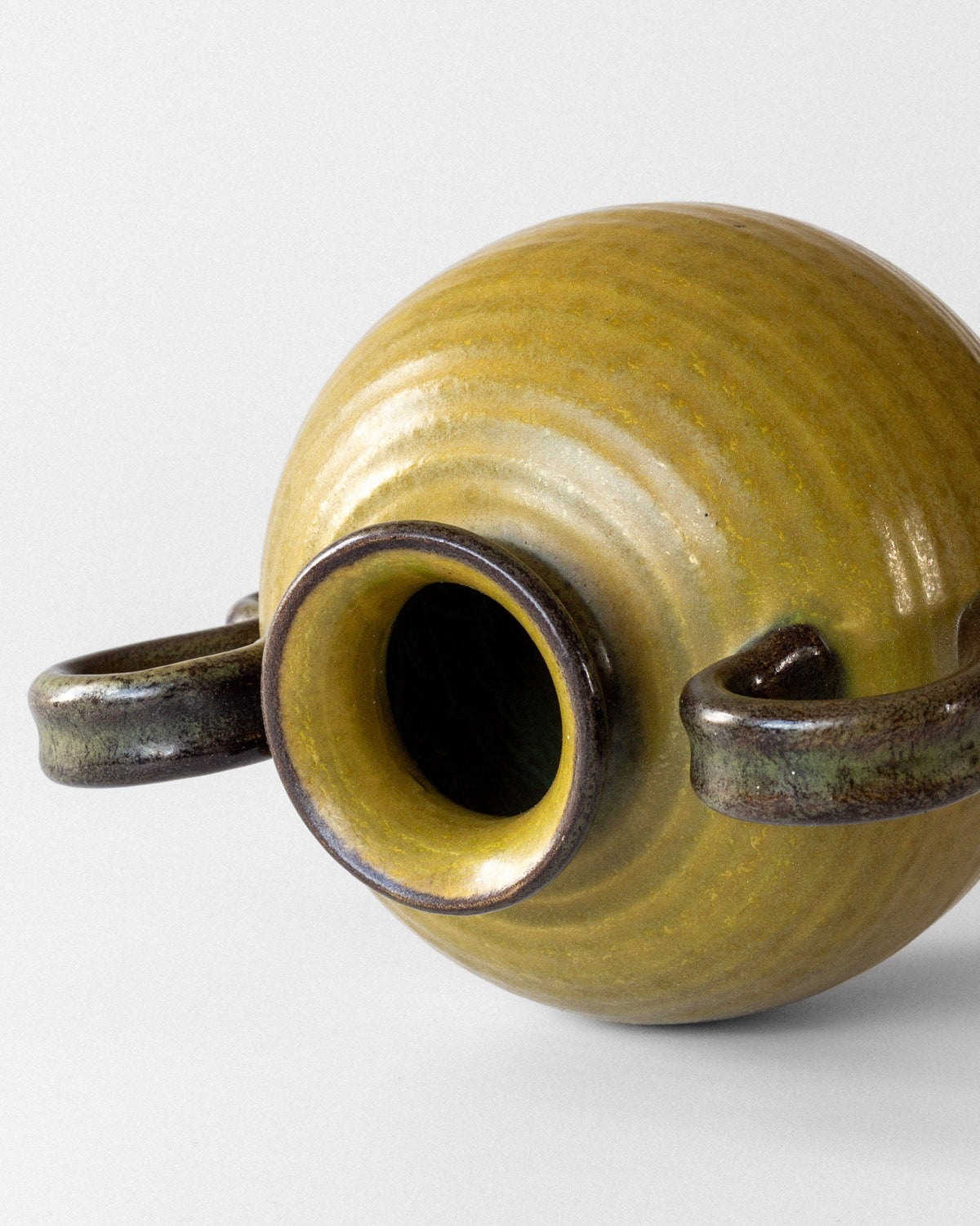 Oliv' Vase by Eva Jancke-Bjork, 1940s by Spigel